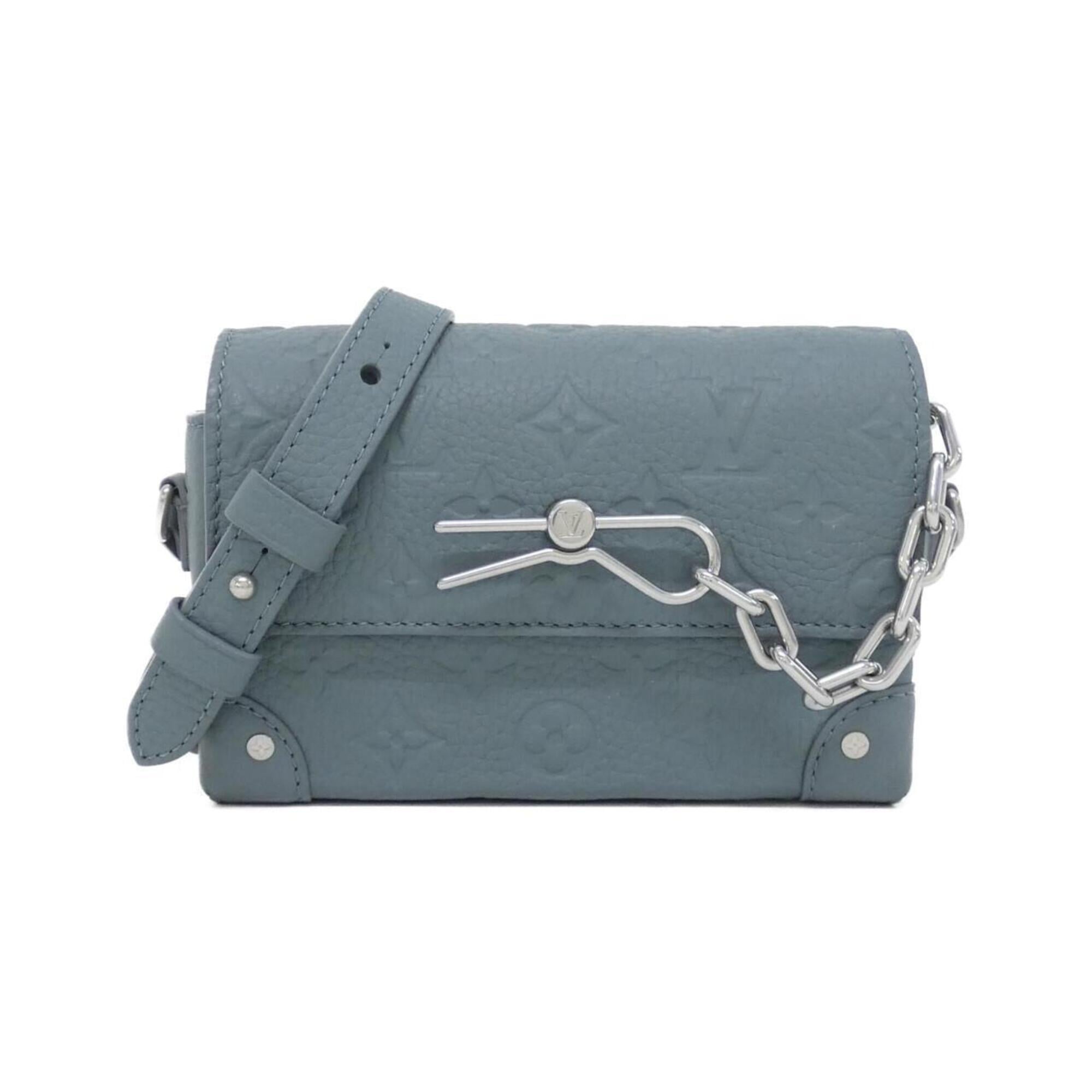Louis Vuitton Green Leather Shoulder Bag (Pre-Owned)