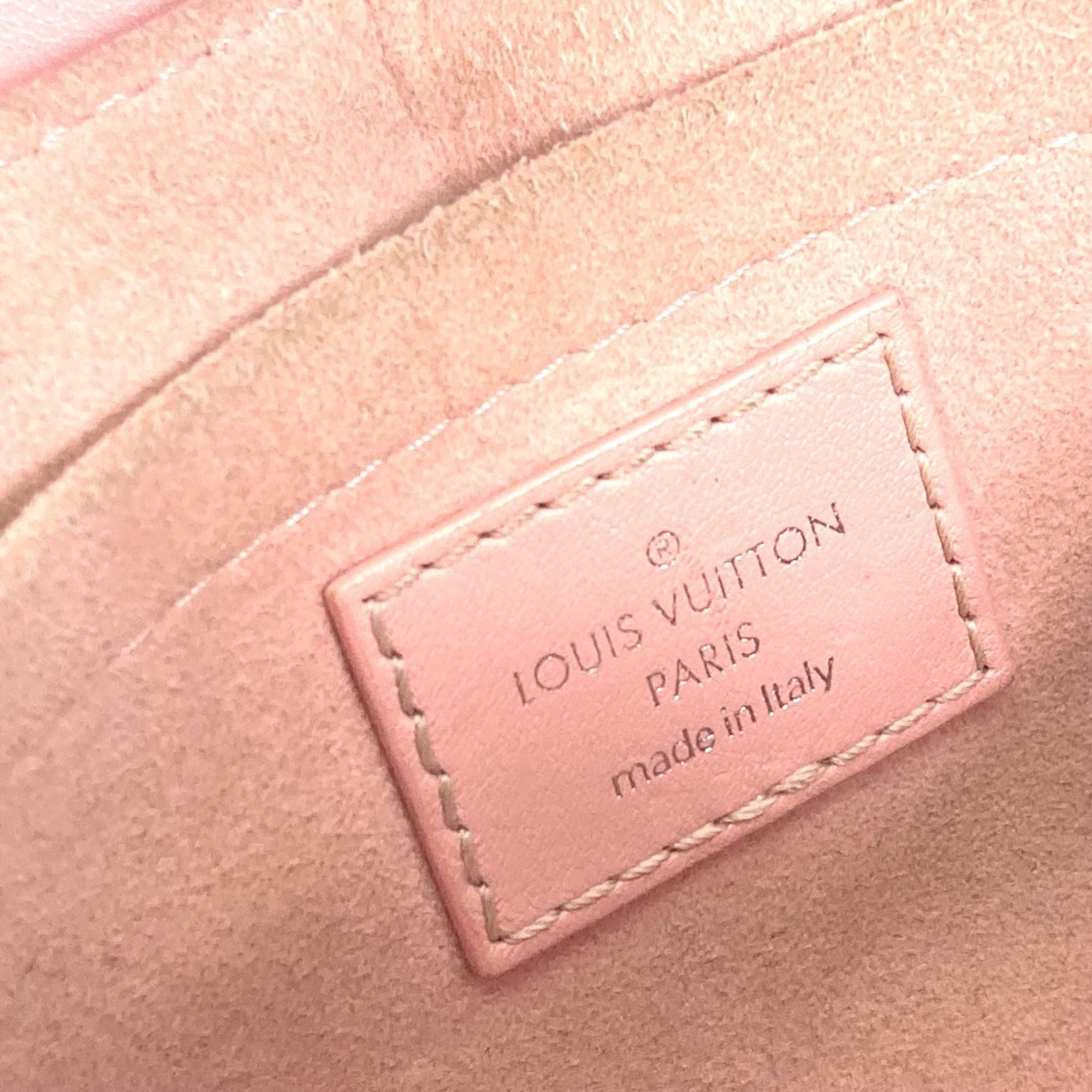 Louis Vuitton Pink Leather Handbag Shoulder Bag (Pre-Owned)