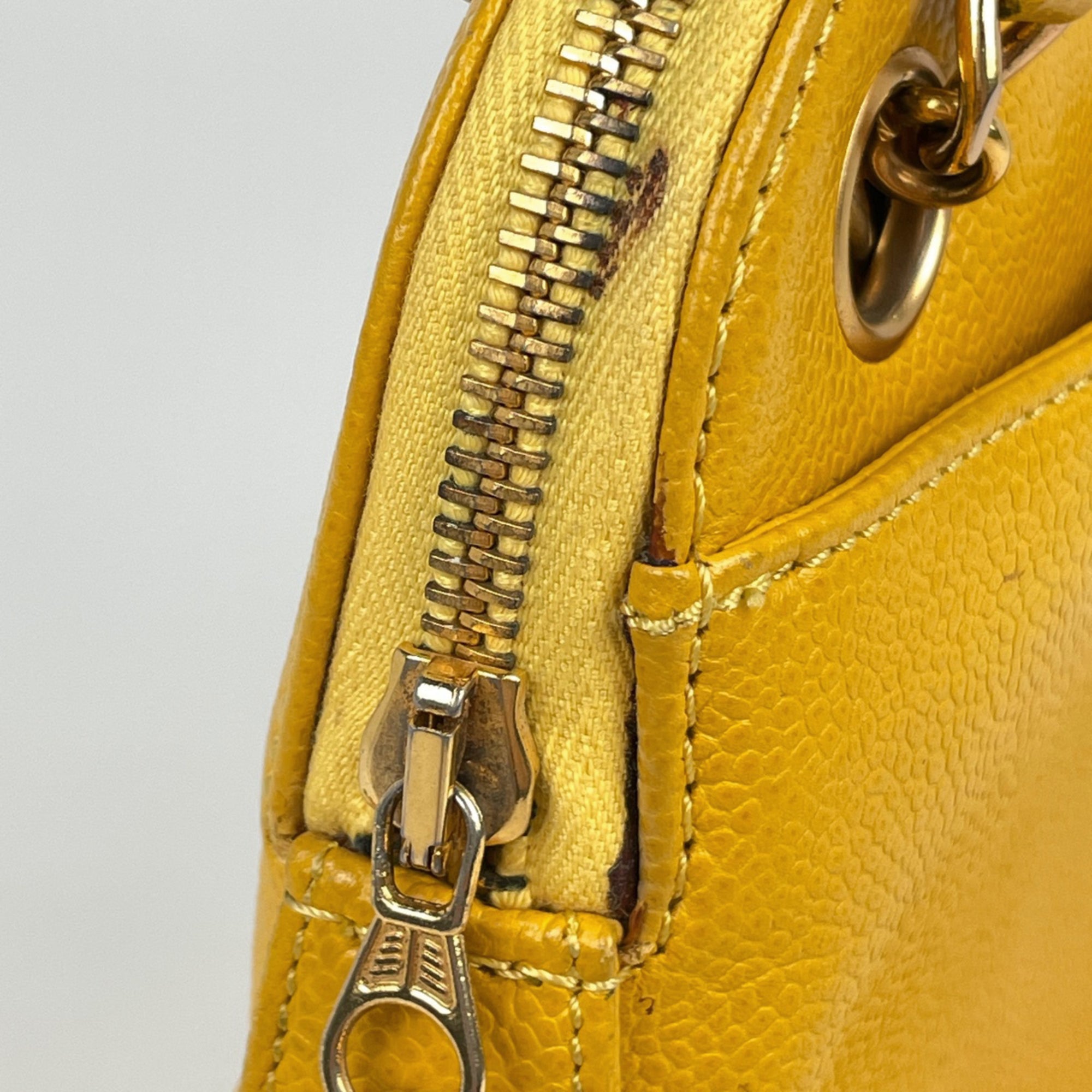 Chanel Yellow Grained Calfskin Shoulder Bag (Pre-Owned)