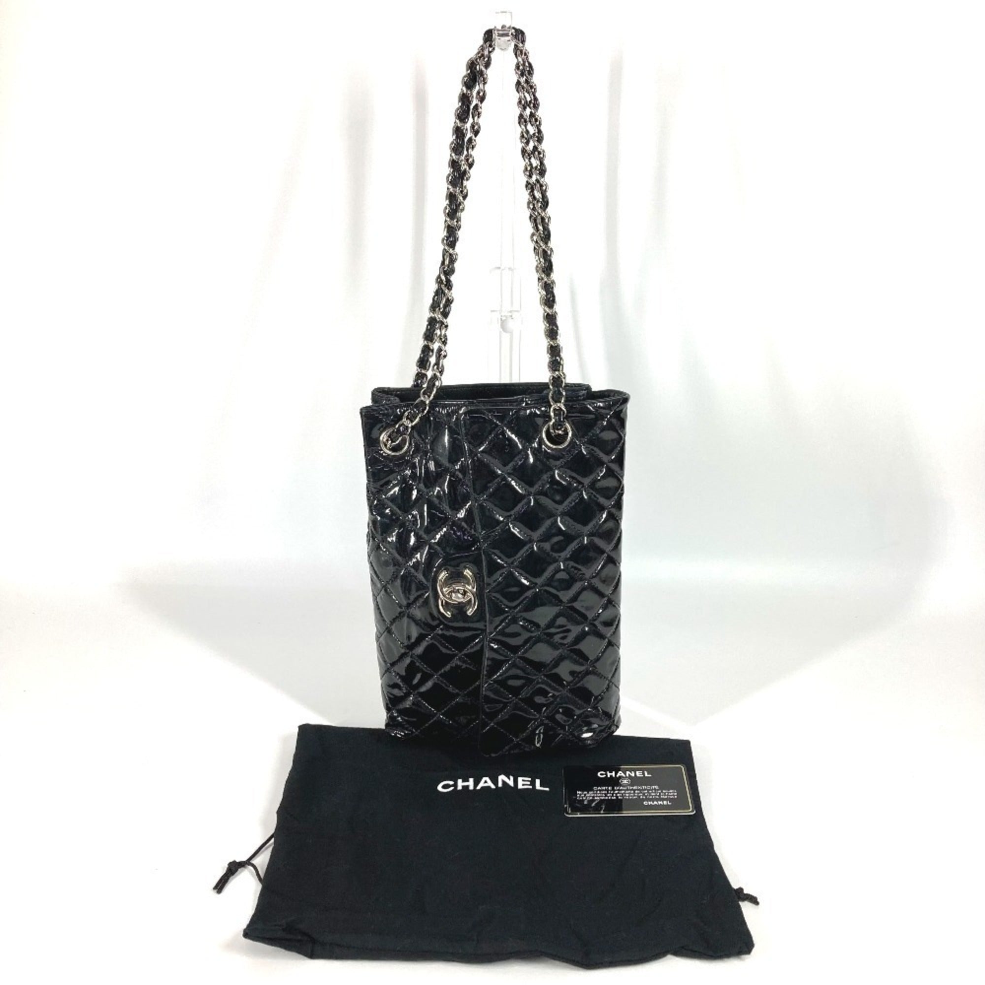 Chanel Matelasse Black Shoulder Bag (Pre-Owned)
