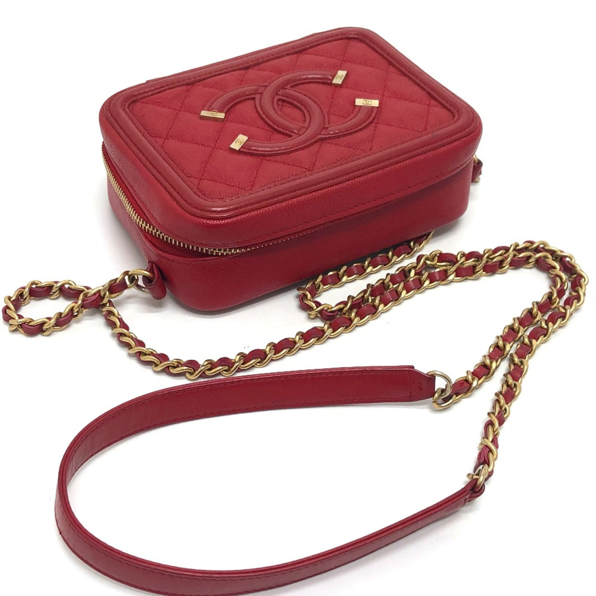 Chanel Red Leather Shoulder Bag (Pre-Owned)