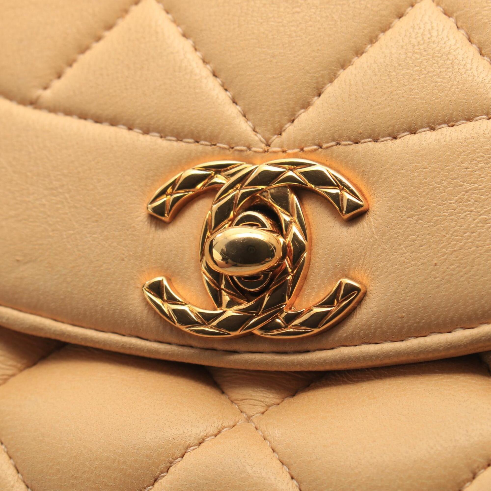 Chanel Beige Leather Handbag Shoulder Bag (Pre-Owned)