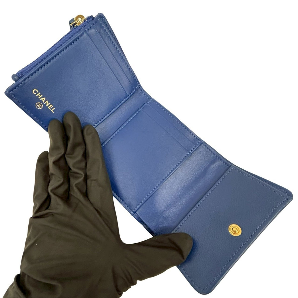 Chanel Blue Leather Wallet (Bi-Fold) (Pre-Owned)