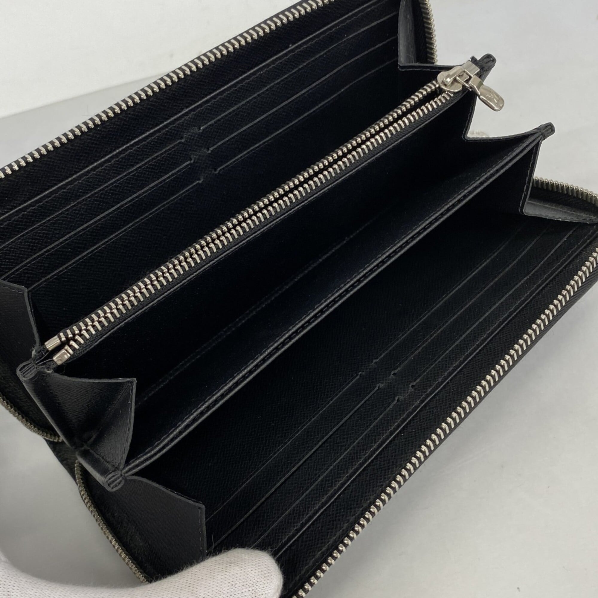 Louis Vuitton Blue Long Wallet (Bi-Fold) (Pre-Owned)