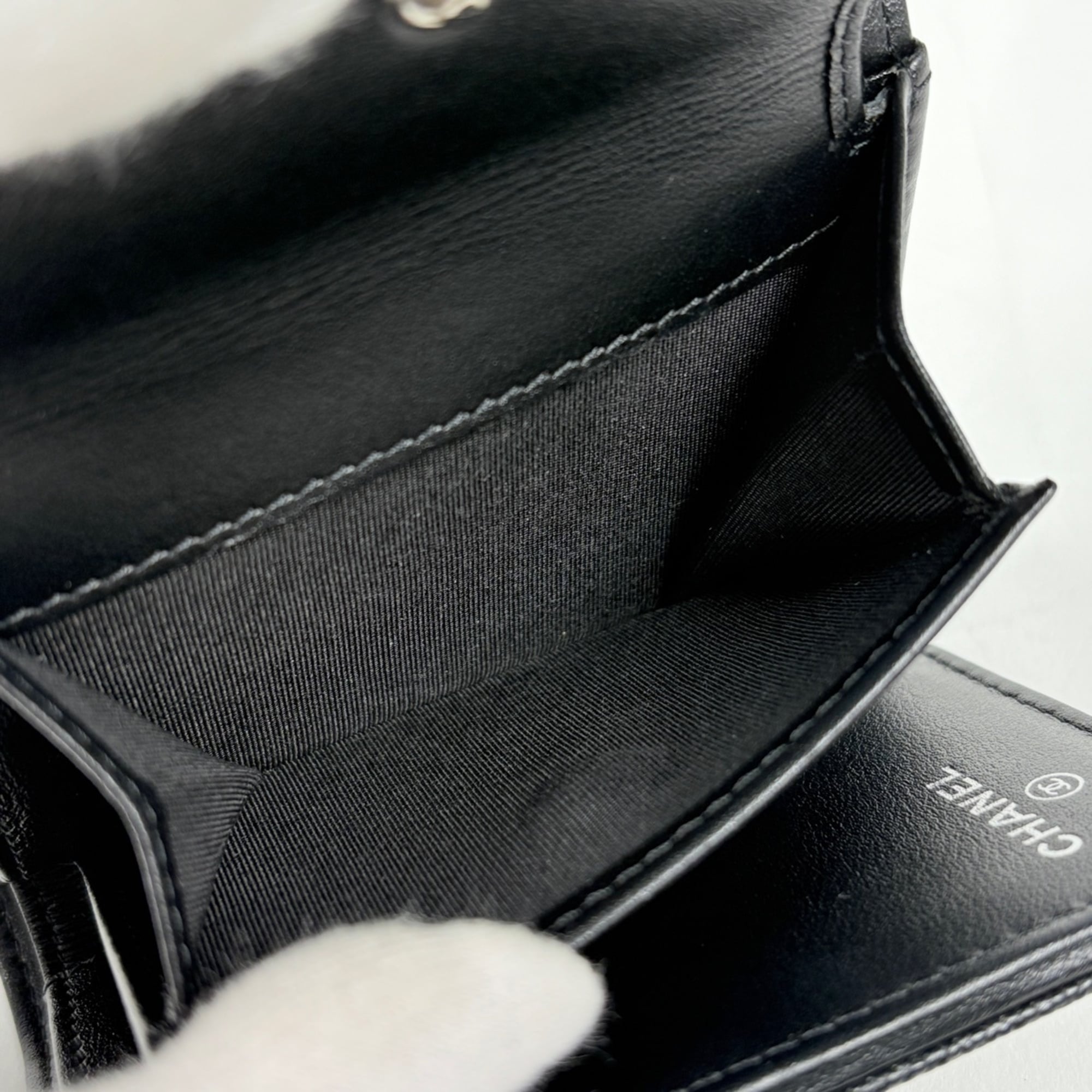 Chanel Black Grained Calfskin Wallet (Tri-Fold) (Pre-Owned)