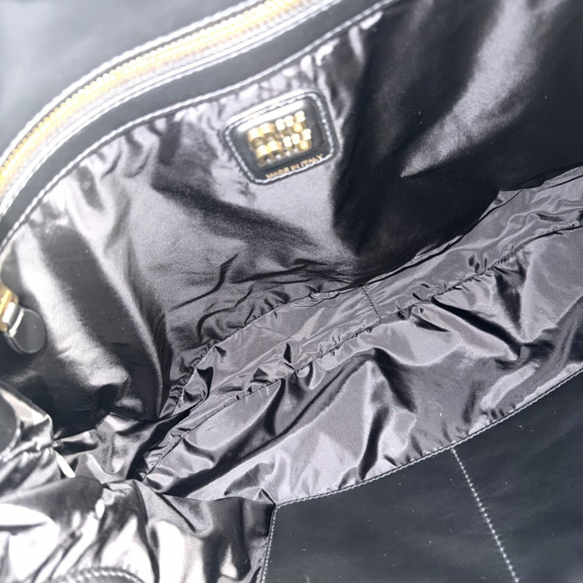 Miu Miu Black Leather Tote Bag (Pre-Owned)
