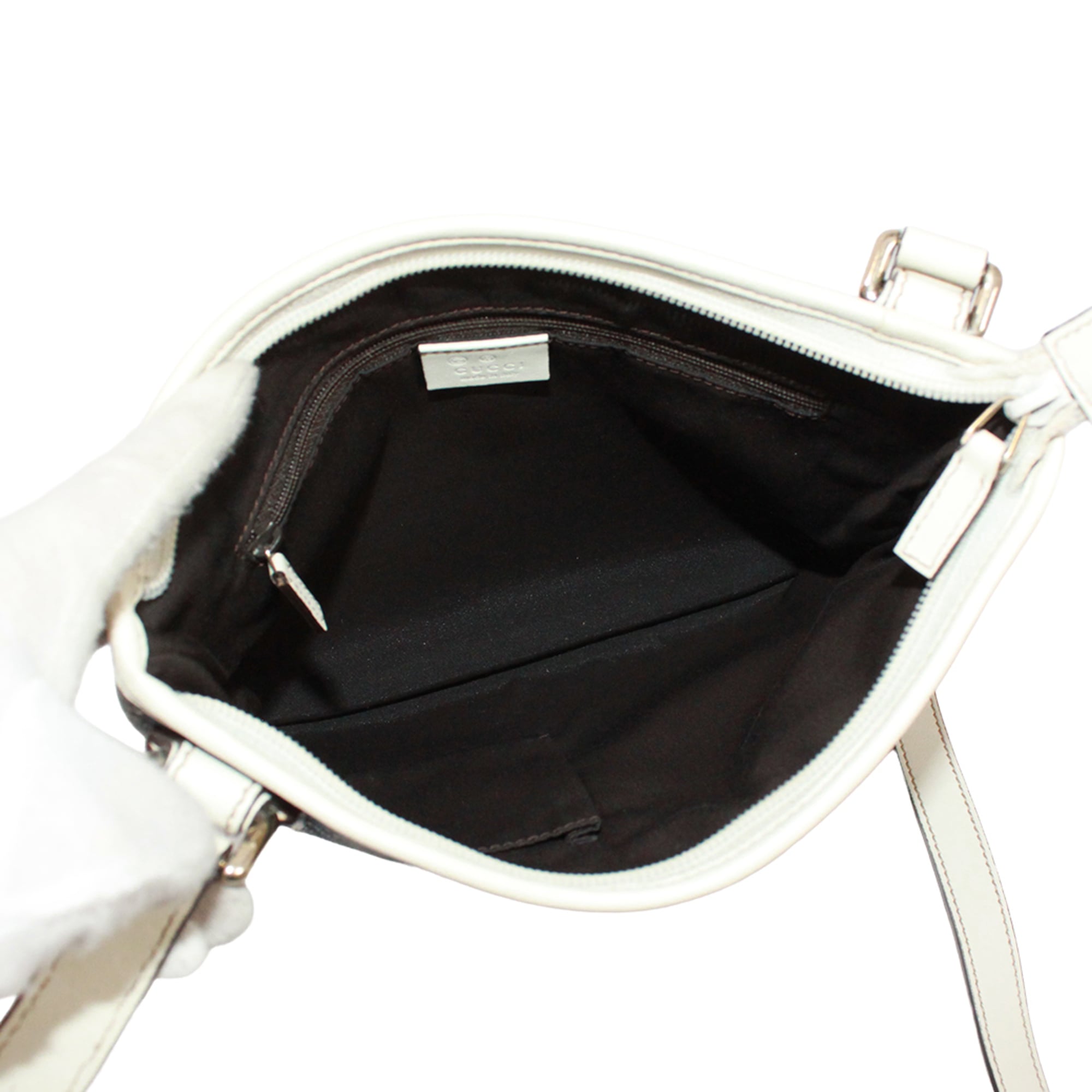 Gucci Navy White Canvas Leather Shoulder Bag (Pre-Owned)
