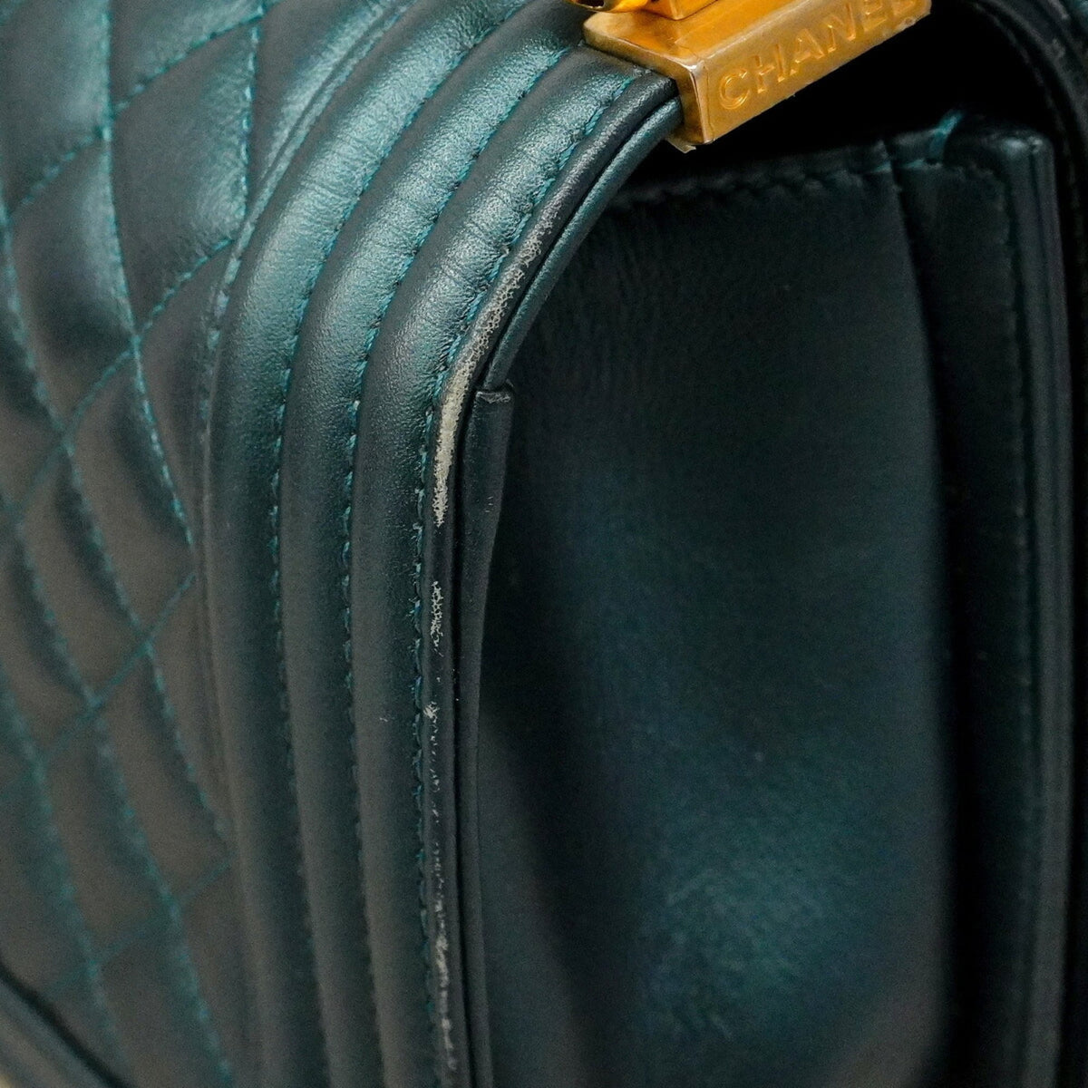 Chanel Blue Leather Shoulder Bag (Pre-Owned)