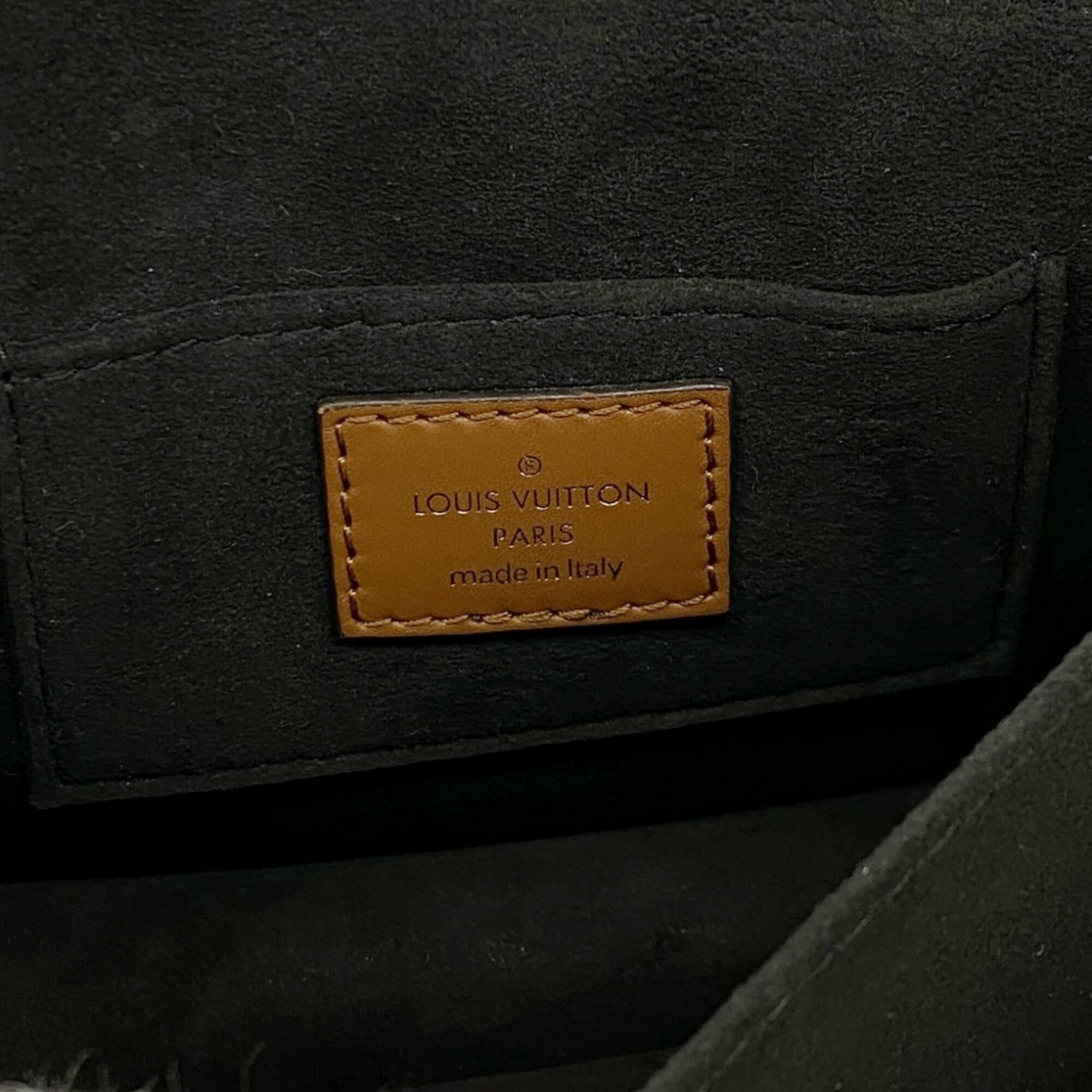 Louis Vuitton Brown Shoulder Bag (Pre-Owned)