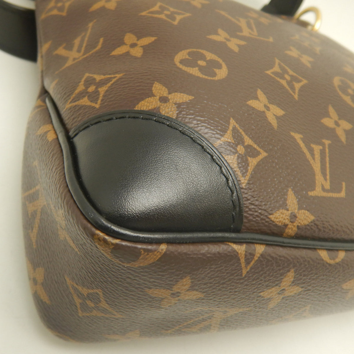 Louis Vuitton Monogram Brown Monogram Shoulder Bag (Pre-Owned)