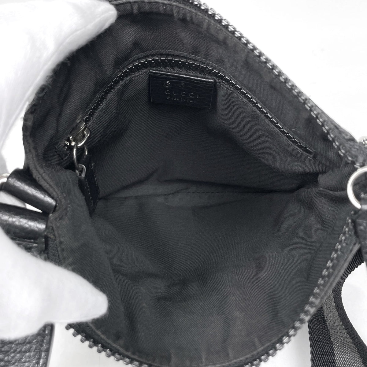 Gucci Black Nylon Leather Shoulder Bag (Pre-Owned)