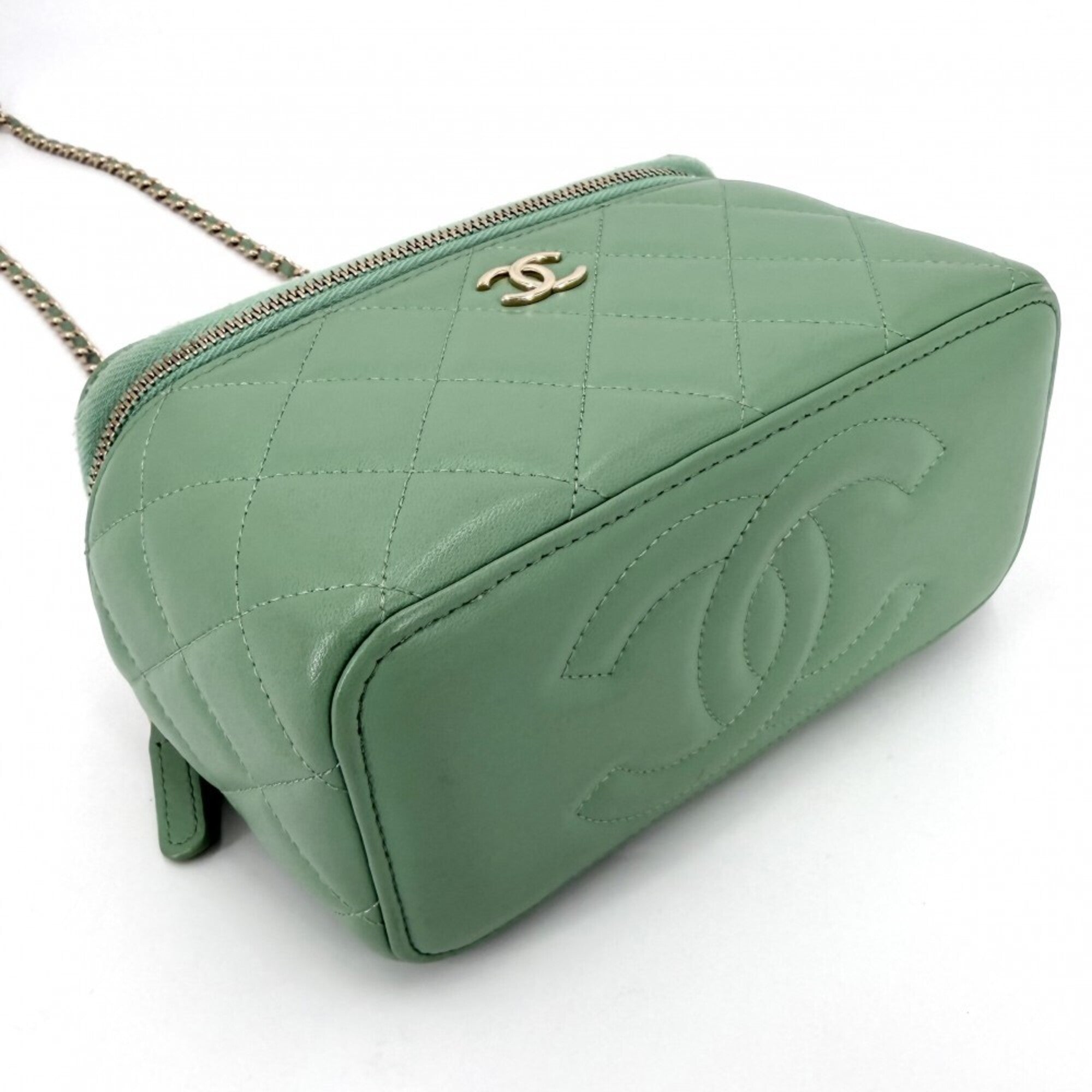Chanel Green Leather Handbag Pochette Shoulder Bag Vanity Bag (Pre-Owned)