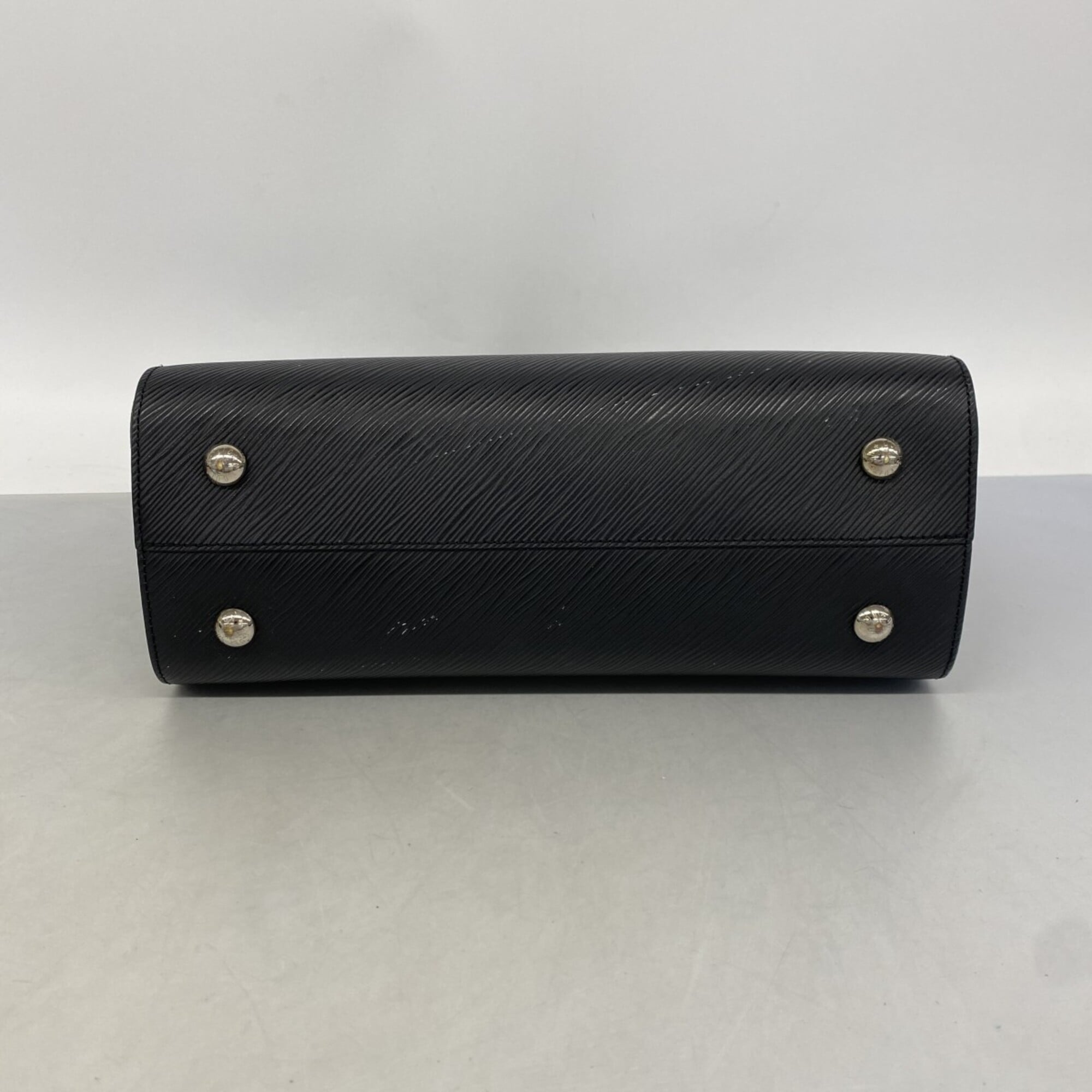 Louis Vuitton Noir Handbag (Pre-Owned)