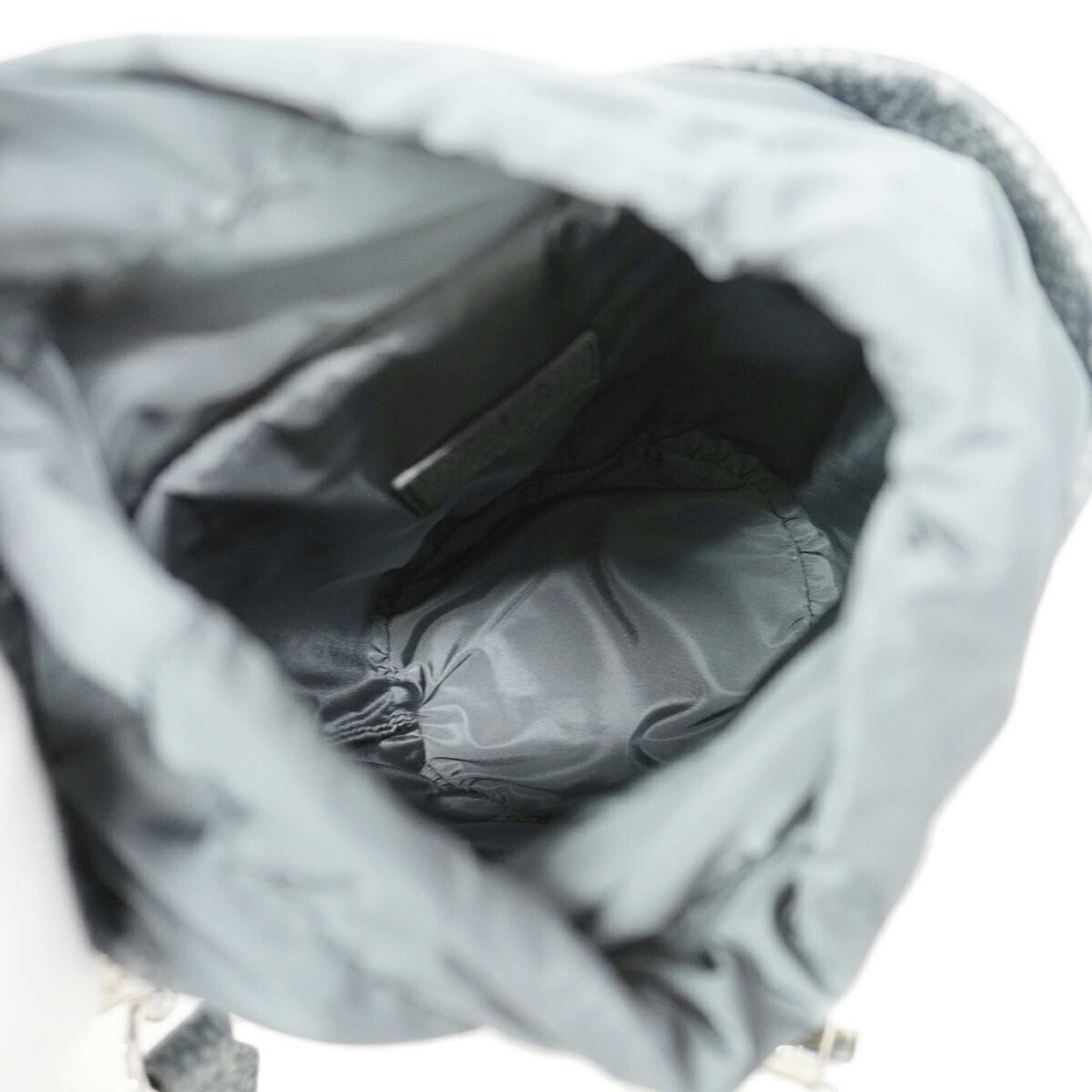 Louis Vuitton Gray Shoulder Bag (Pre-Owned)