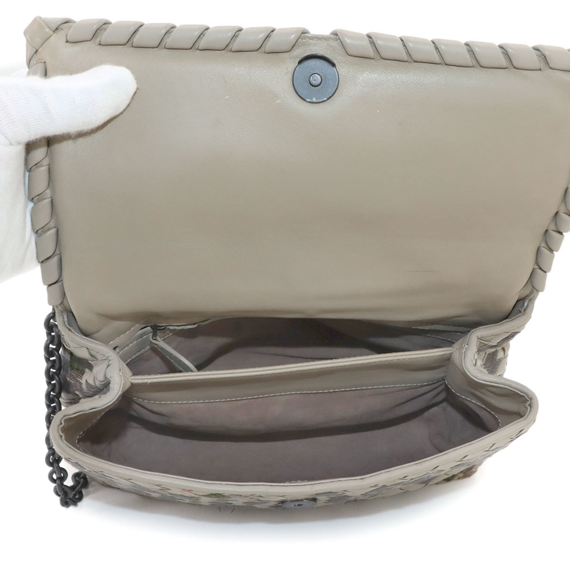 Bottega Veneta Beige Gray Leather Shoulder Bag (Pre-Owned)