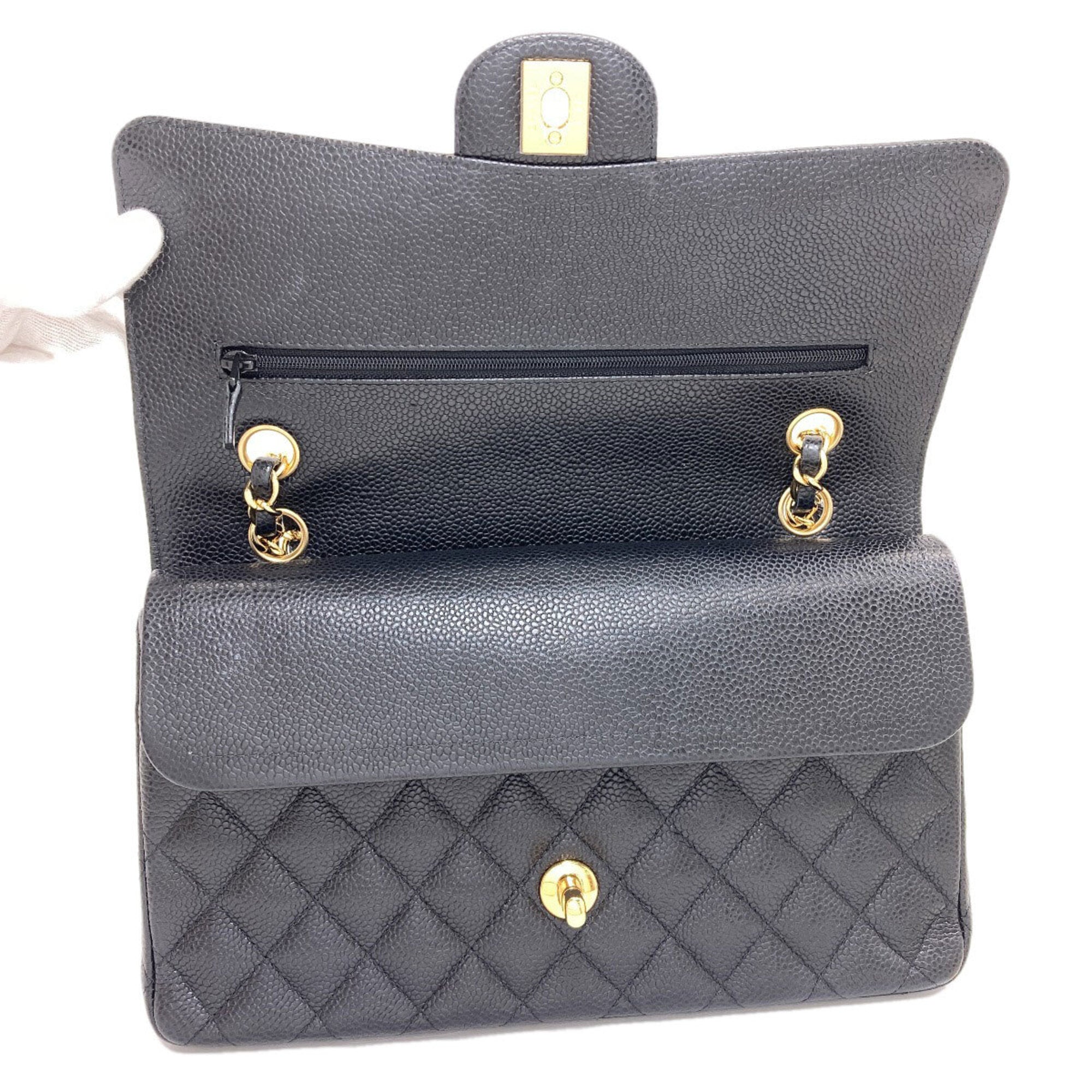 Chanel Black Leather Shoulder Bag (Pre-Owned)