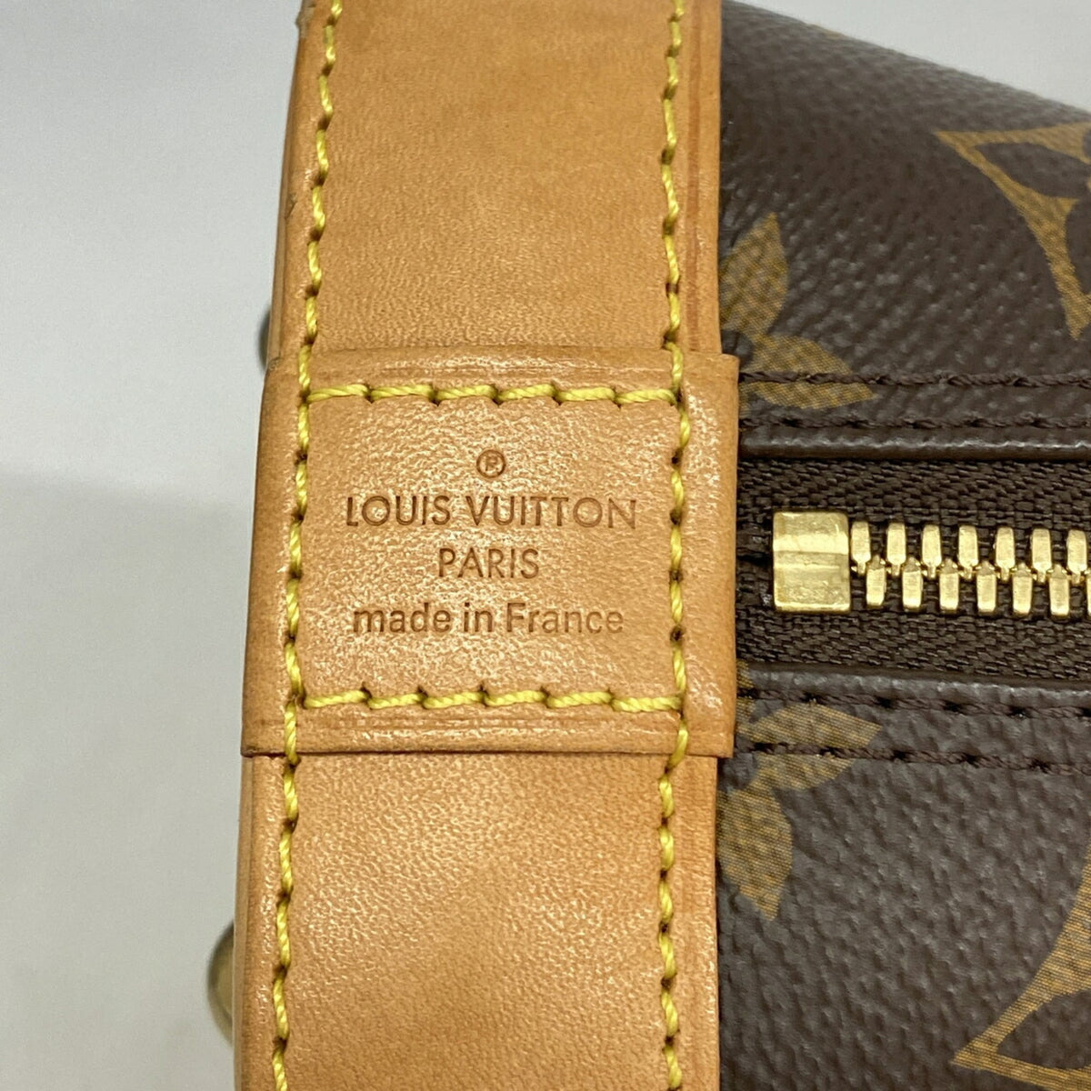 Louis Vuitton Brown Handbag (Pre-Owned)