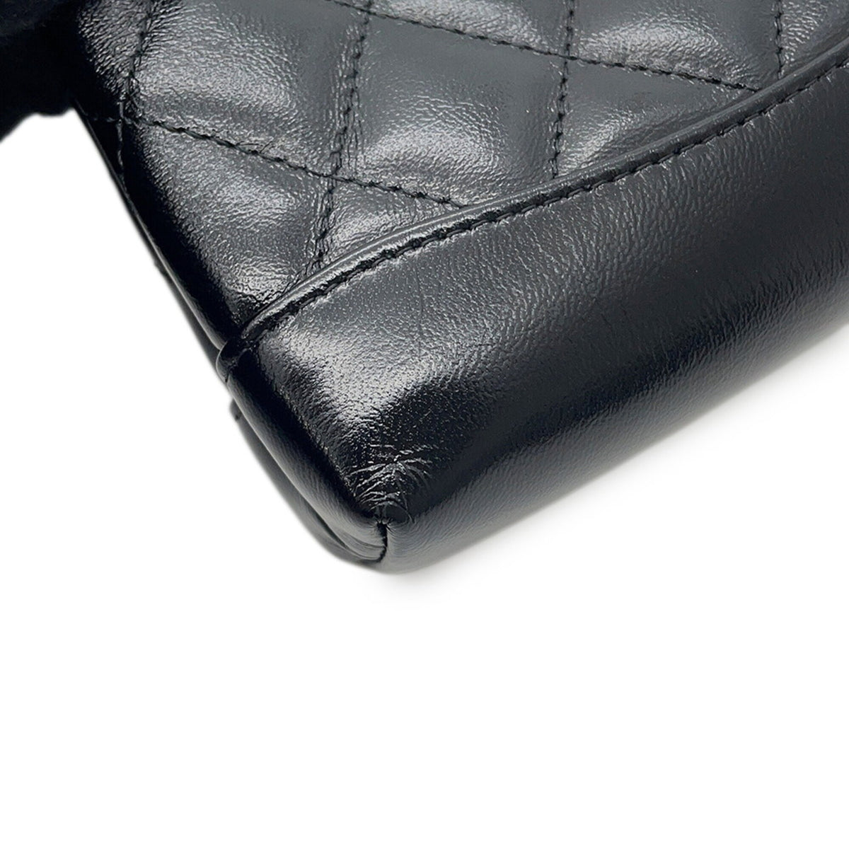 Chanel Matelasse Black Leather Handbag Shoulder Bag (Pre-Owned)