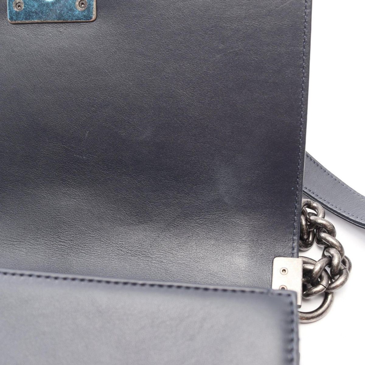 Chanel Green Navy Leather Handbag Shoulder Bag (Pre-Owned)
