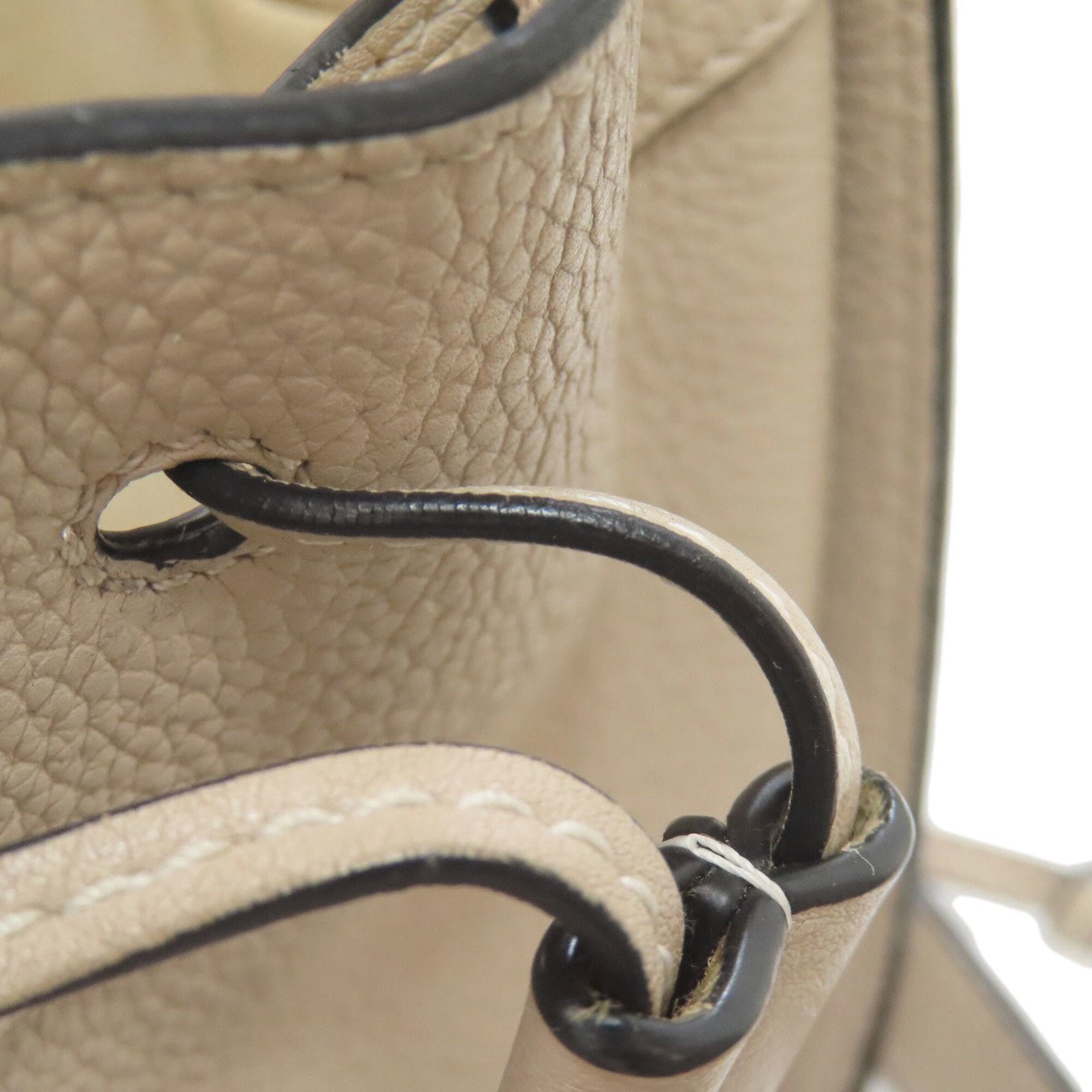 Loewe Grayish Leather Handbag (Pre-Owned)