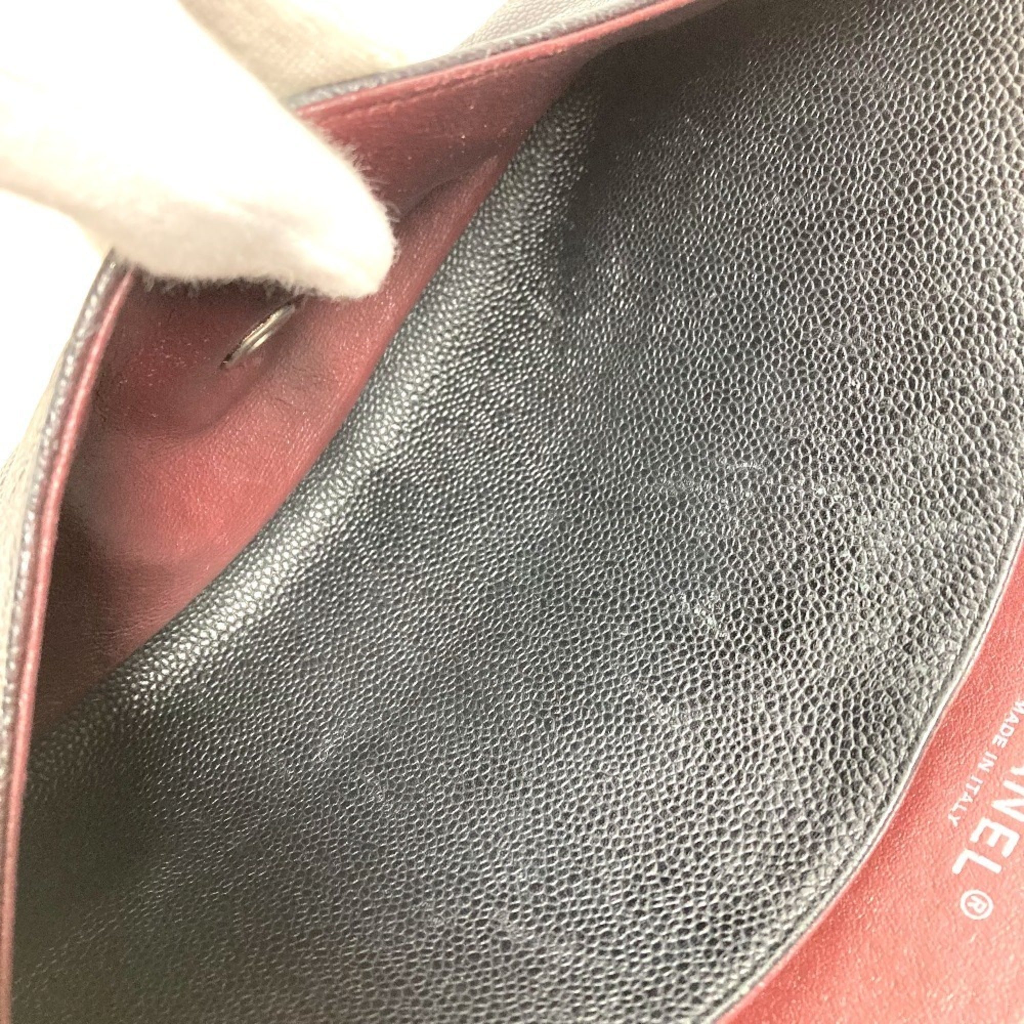 Chanel Matelasse Black Grained Calfskin Shoulder Bag (Pre-Owned)