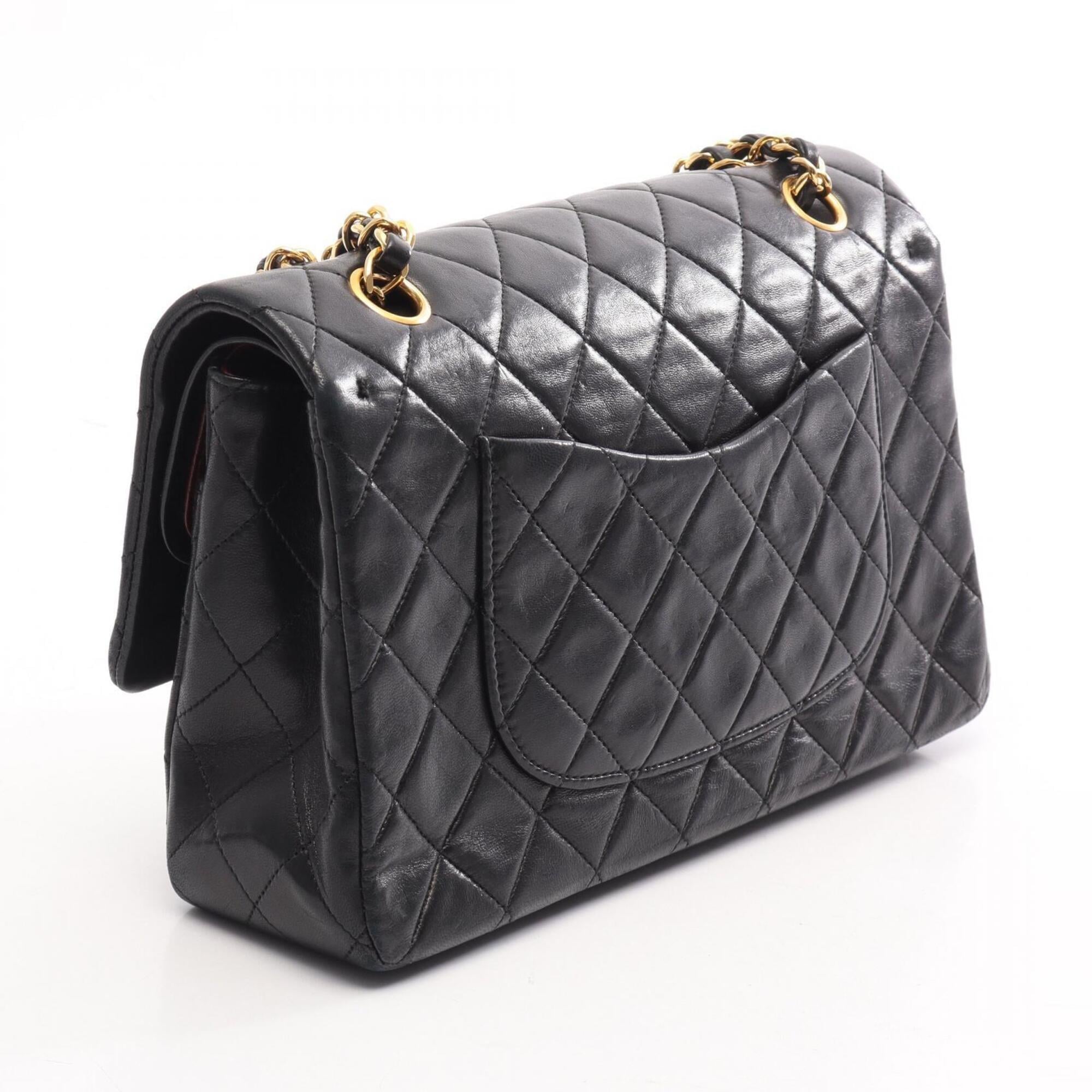 Chanel Black Leather Handbag Shoulder Bag (Pre-Owned)