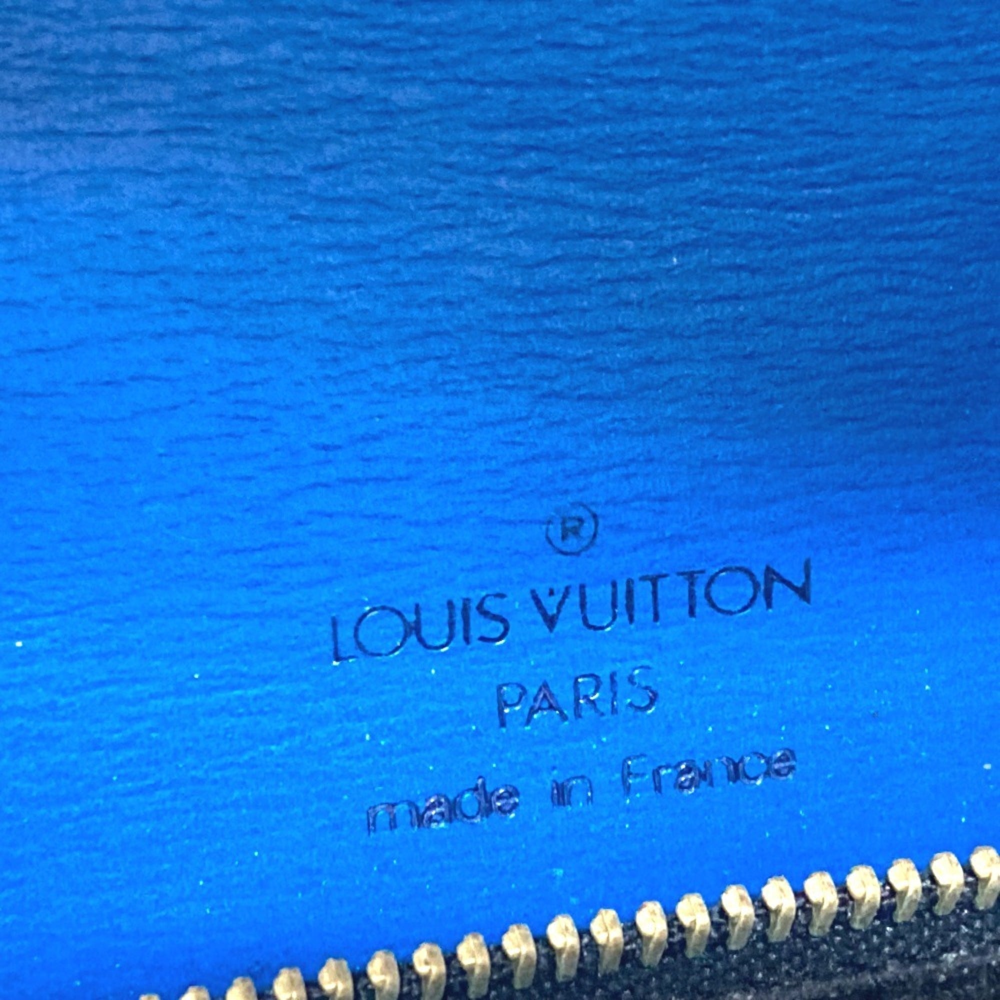 Louis Vuitton Black Noir Epi Leather Handbag Shoulder Bag (Pre-Owned)
