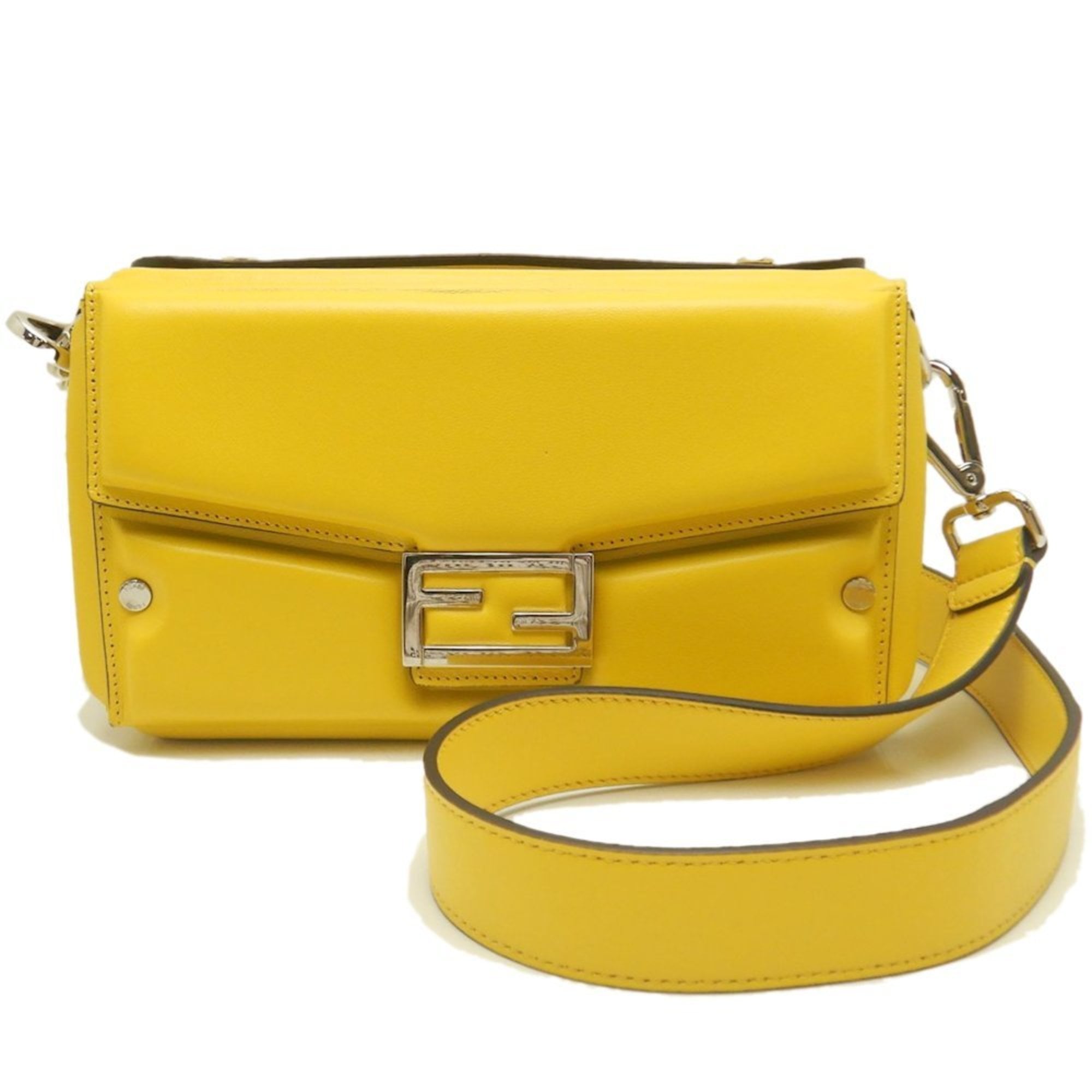 Fendi Yellow Leather Shoulder Bag (Pre-Owned)