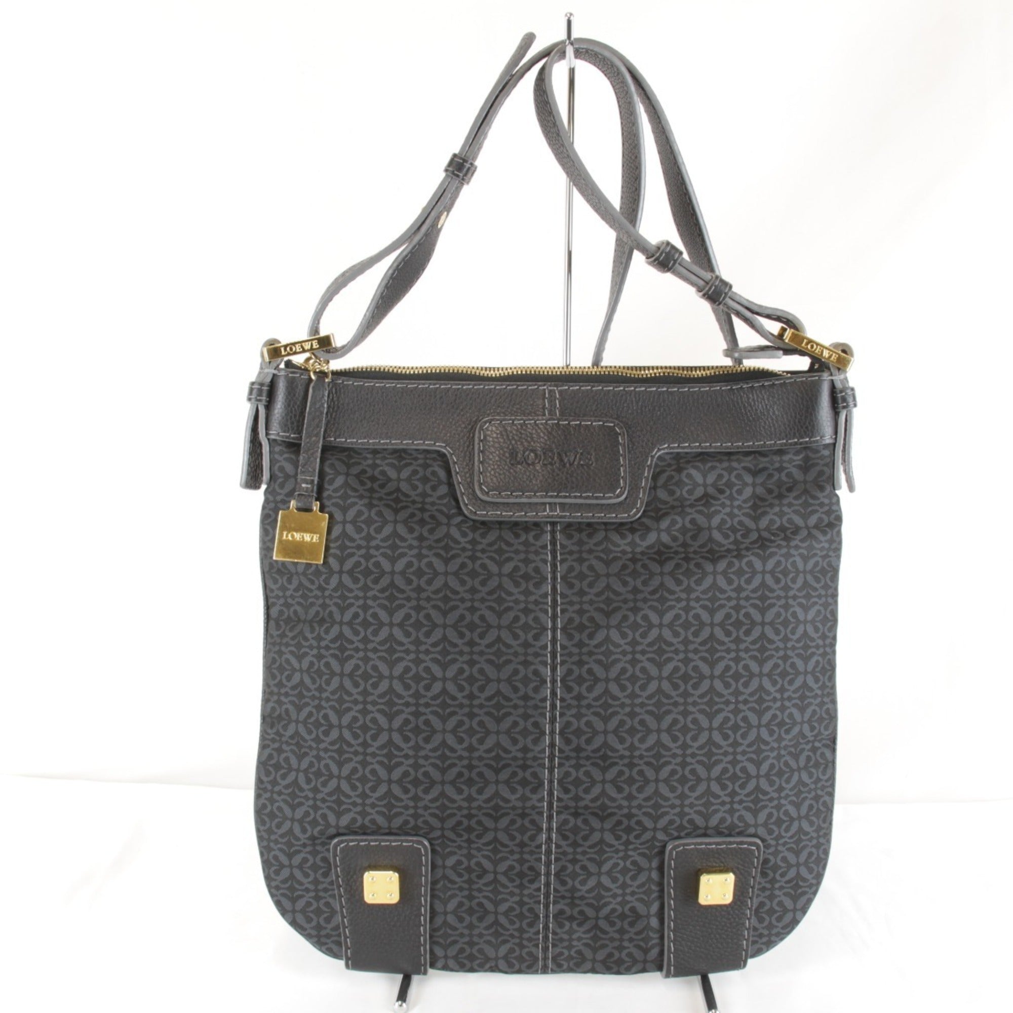 Loewe Black Canvas Shoulder Bag (Pre-Owned)