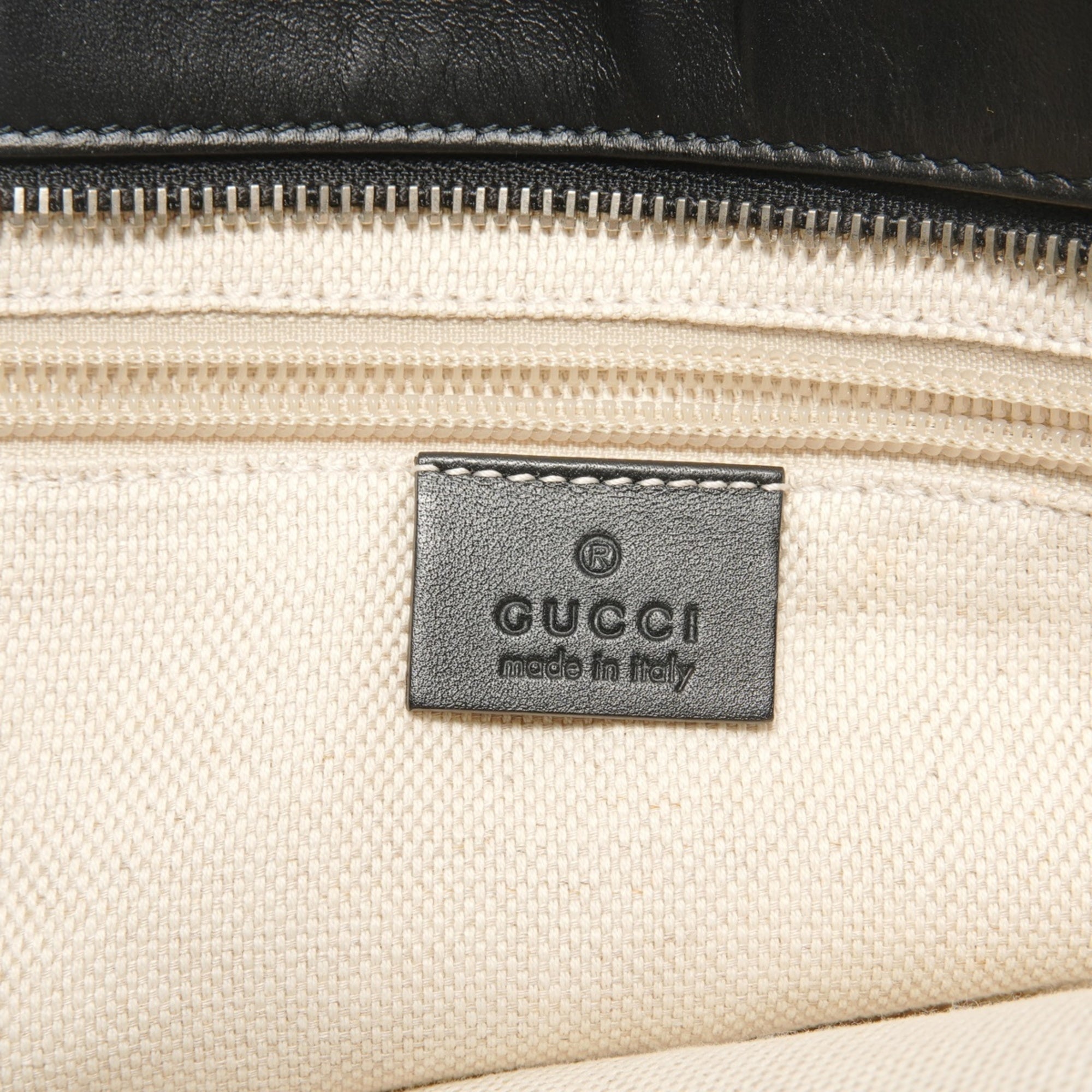 Gucci Gg Canvas Black Gg Canvas Tote Bag (Pre-Owned)