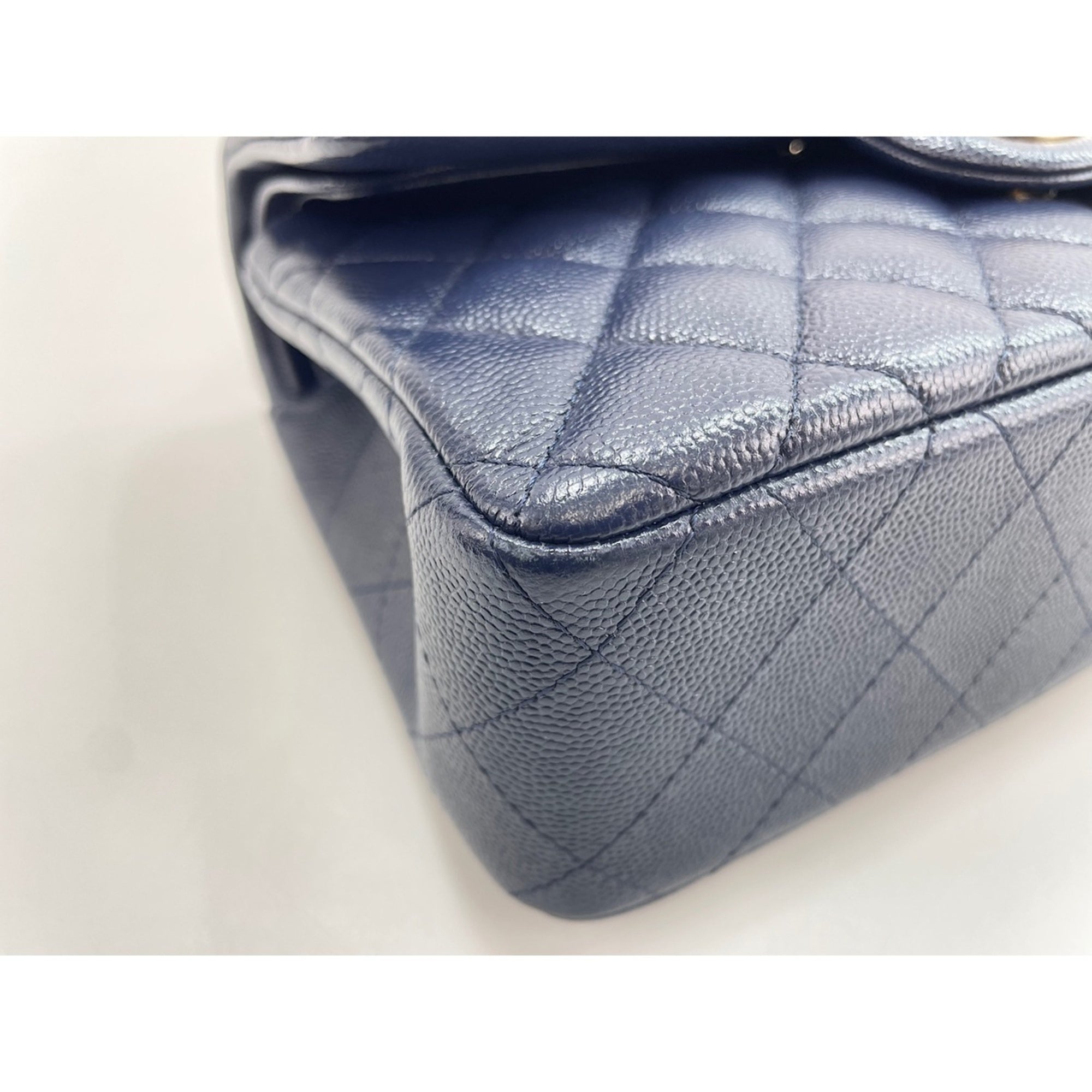 Chanel Matelasse Navy Shoulder Bag (Pre-Owned)