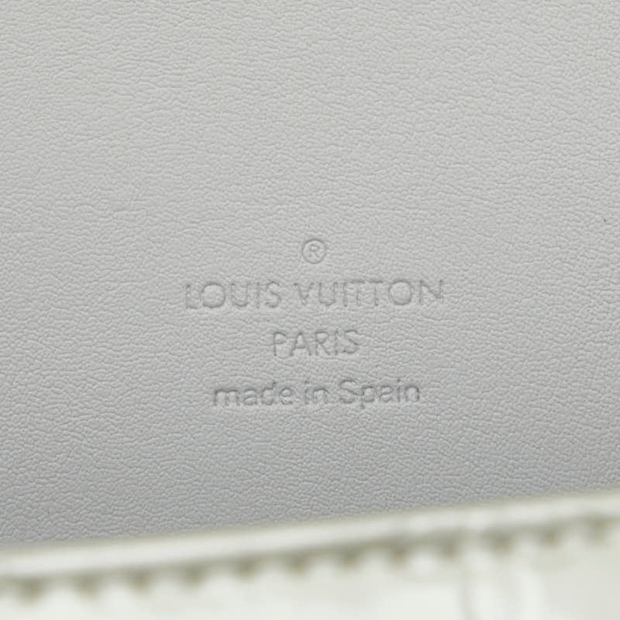 Louis Vuitton Gris Silver Patent Leather Leather Shoulder Bag (Pre-Owned)
