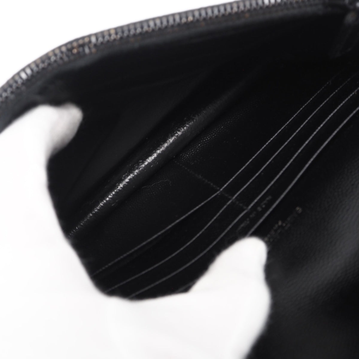 Yves Saint Laurent Cassandre Black Leather Shoulder Bag (Pre-Owned)