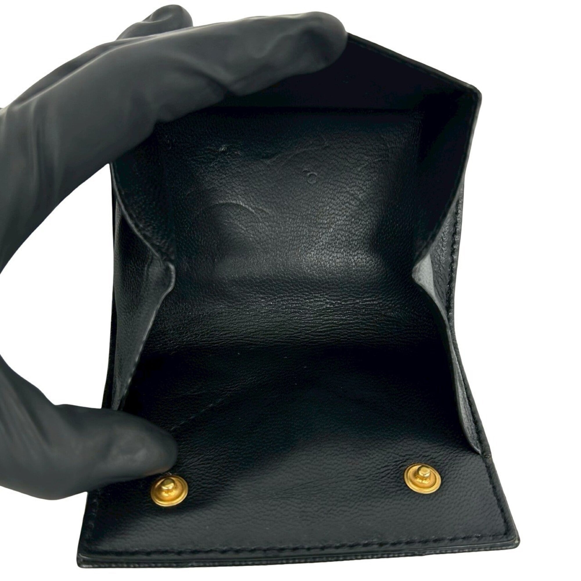 Yves Saint Laurent Black Leather Wallet (Tri-Fold) (Pre-Owned)