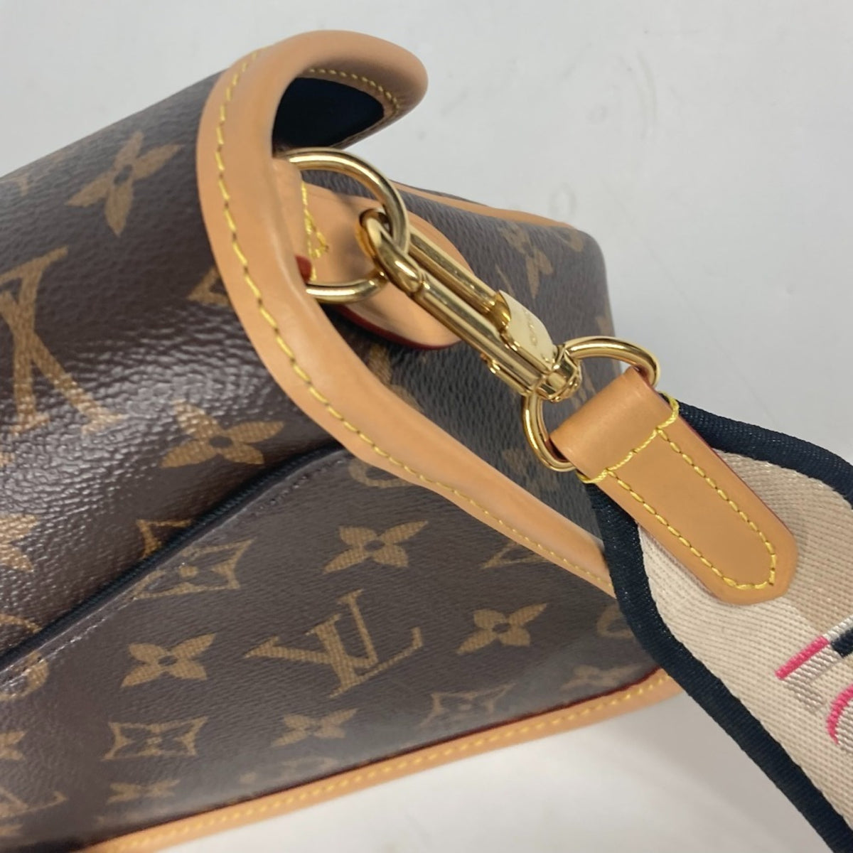 Louis Vuitton Monogram Brown Noir Monogram Shoulder Bag (Pre-Owned)