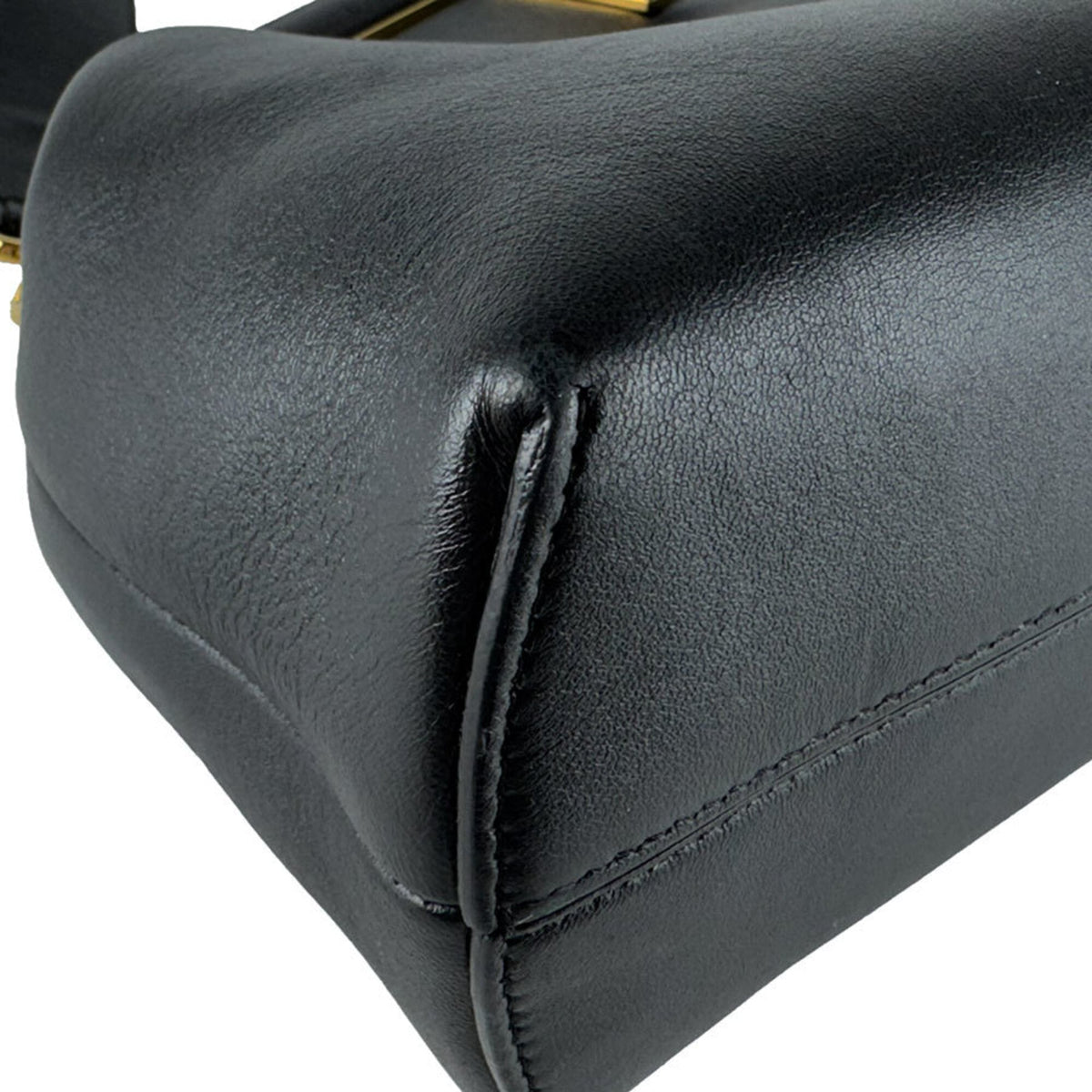 Fendi Black Leather Shoulder Bag (Pre-Owned)