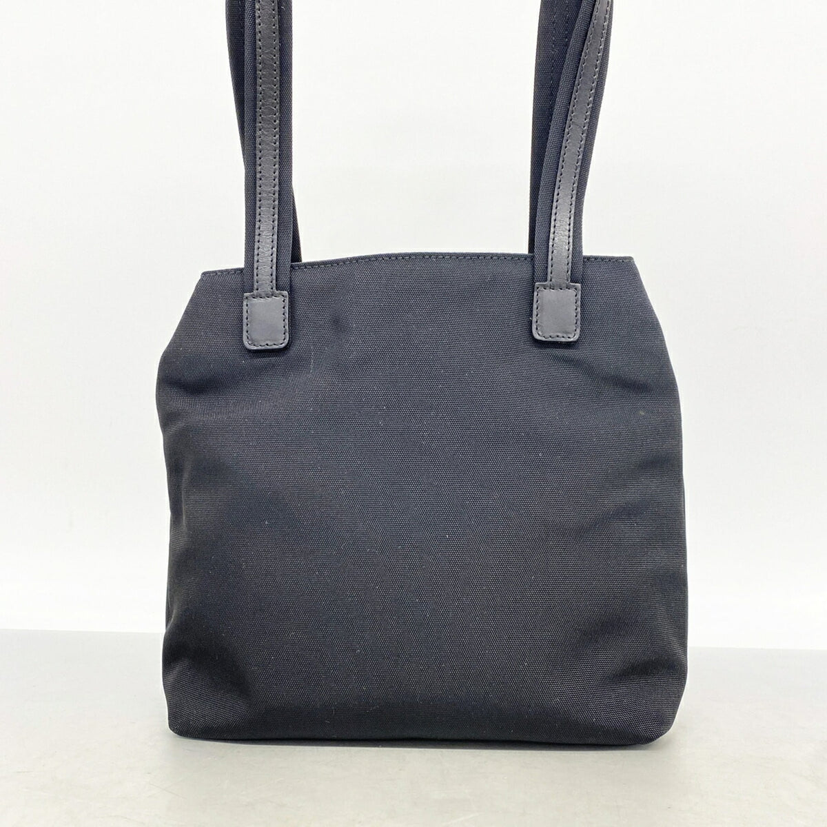 Gucci Black Nylon Handbag (Pre-Owned)