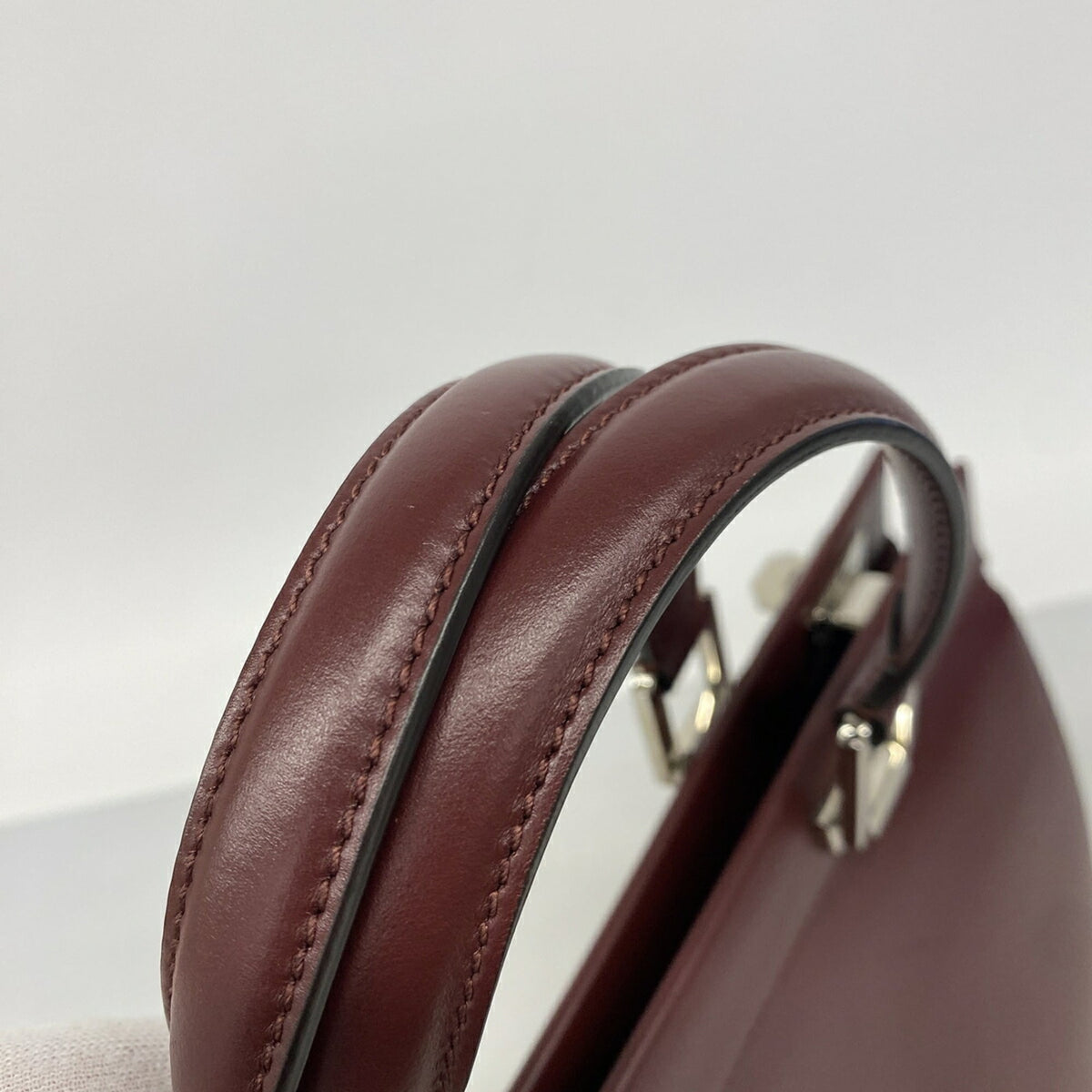 Gucci Bordeaux Leather Handbag (Pre-Owned)