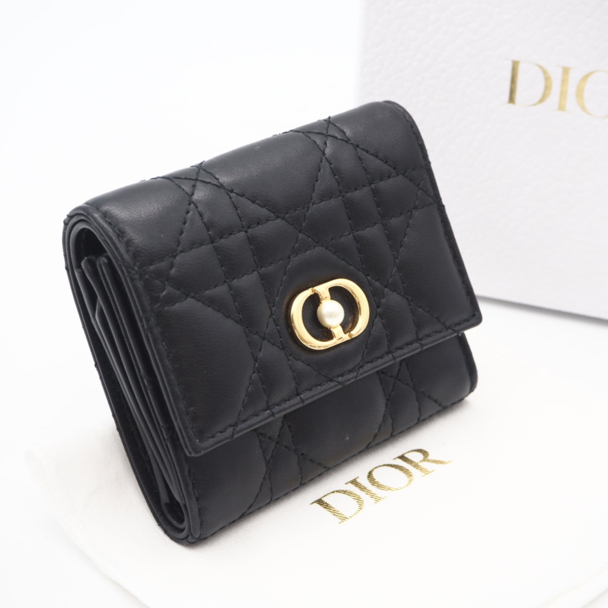 Christian Dior Black Leather Wallet (Tri-Fold) (Pre-Owned)