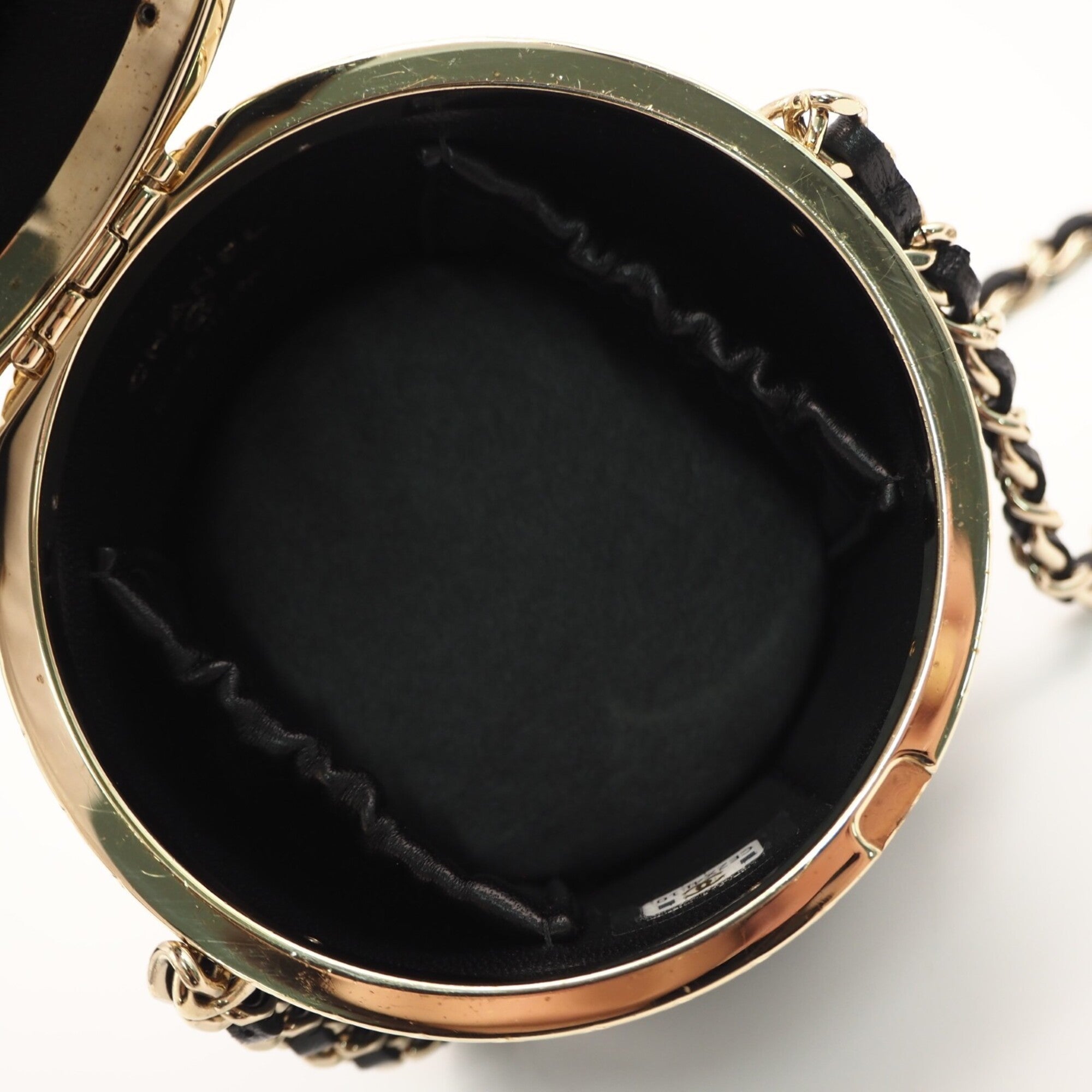 Chanel Black Shoulder Bag (Pre-Owned)