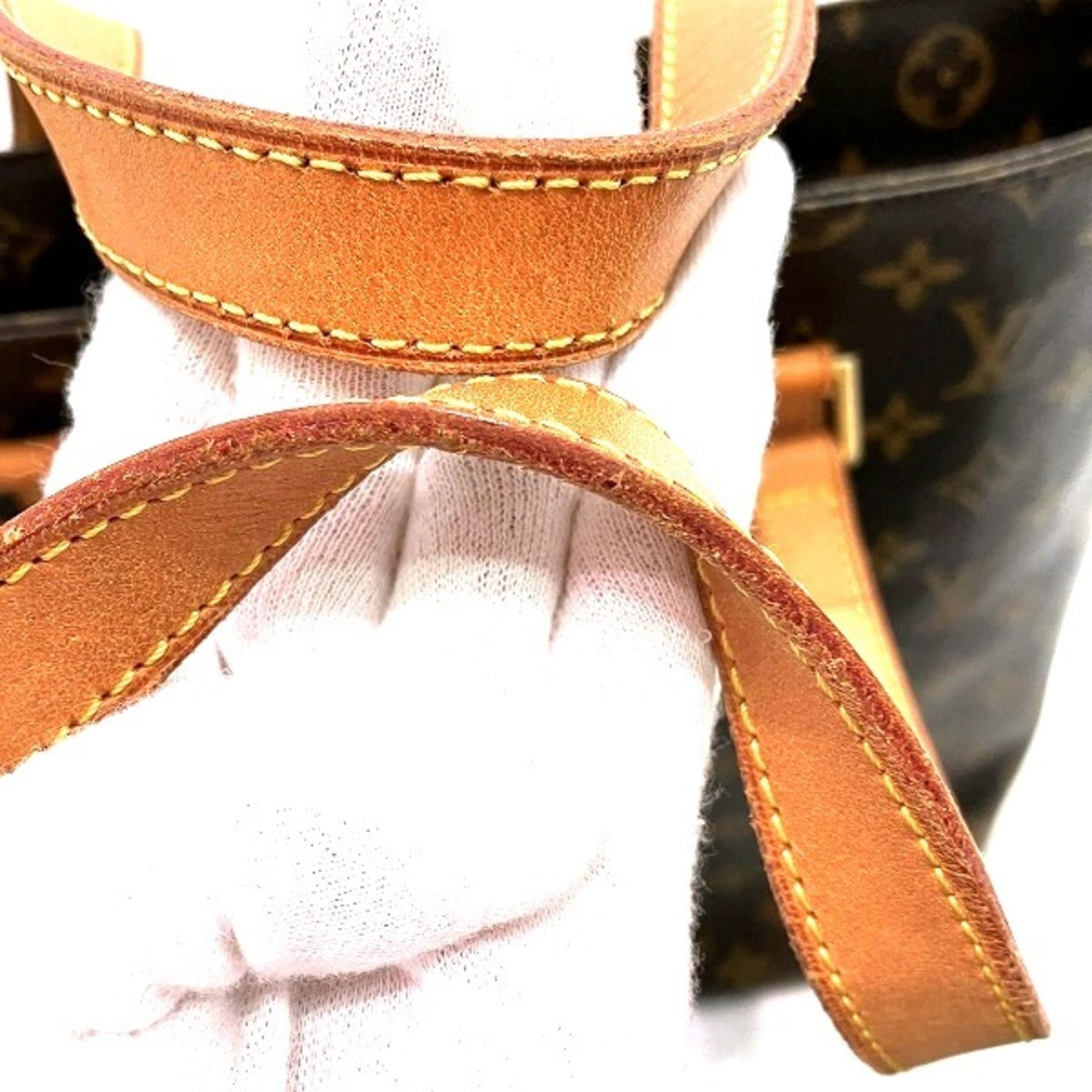 Louis Vuitton Brown Monogram Handbag Shoulder Bag (Pre-Owned)