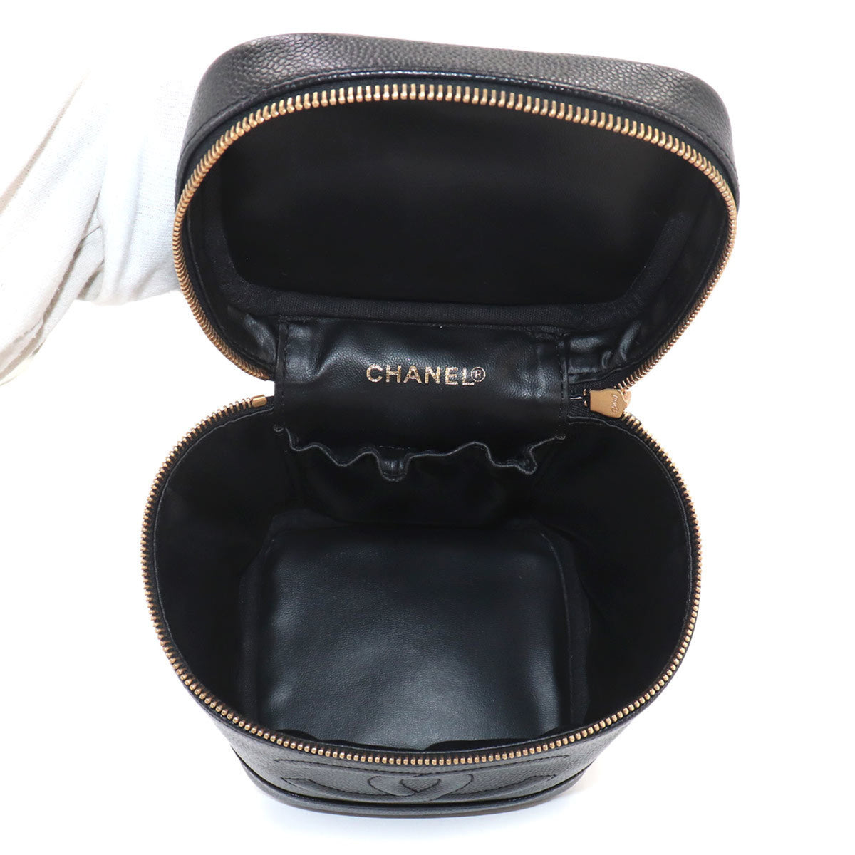 Chanel Black Grained Calfskin Handbag Vanity Bag (Pre-Owned)