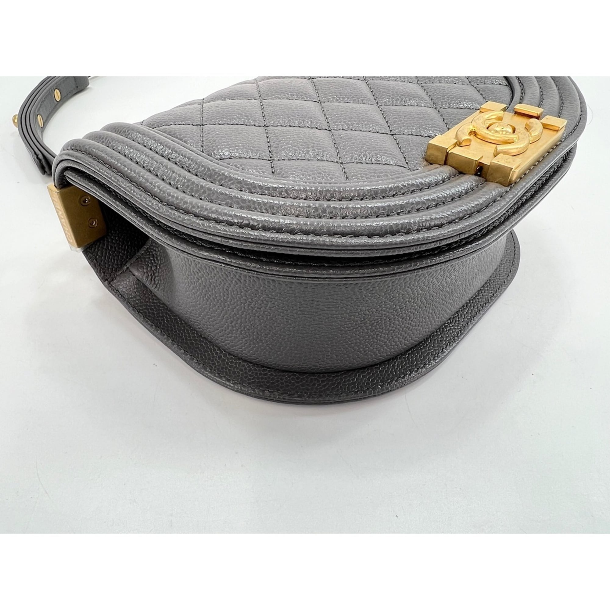 Chanel Boy Chanel Gray Shoulder Bag (Pre-Owned)