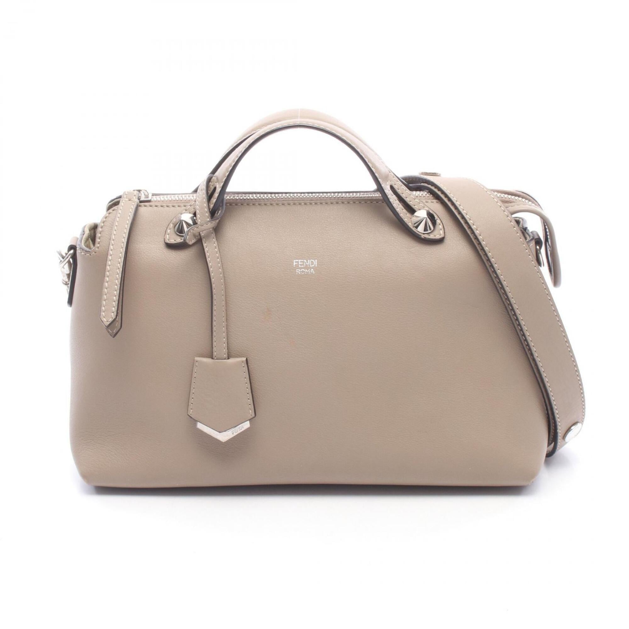 Fendi Beige Leather Handbag (Pre-Owned)