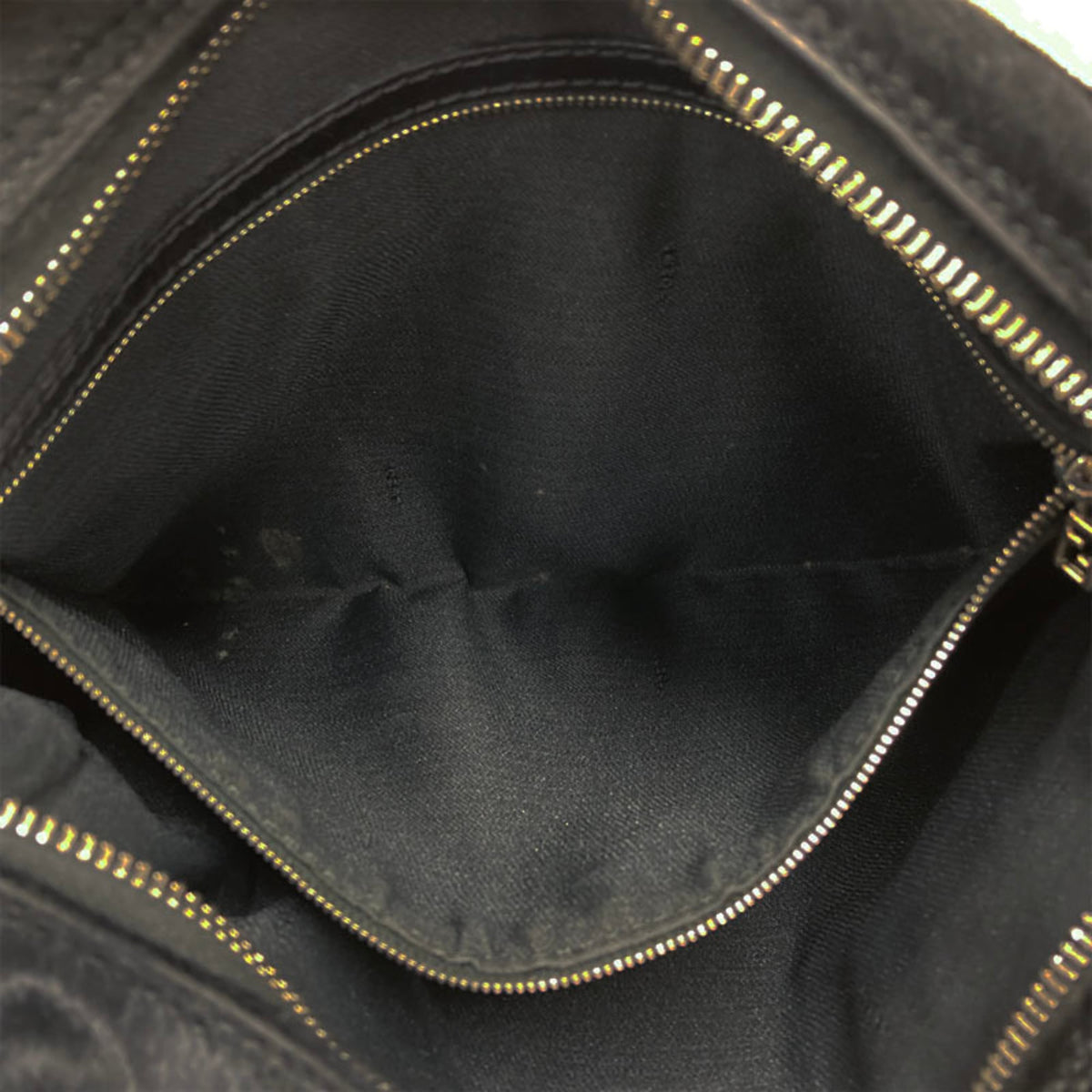Fendi Black Leather Shoulder Bag (Pre-Owned)