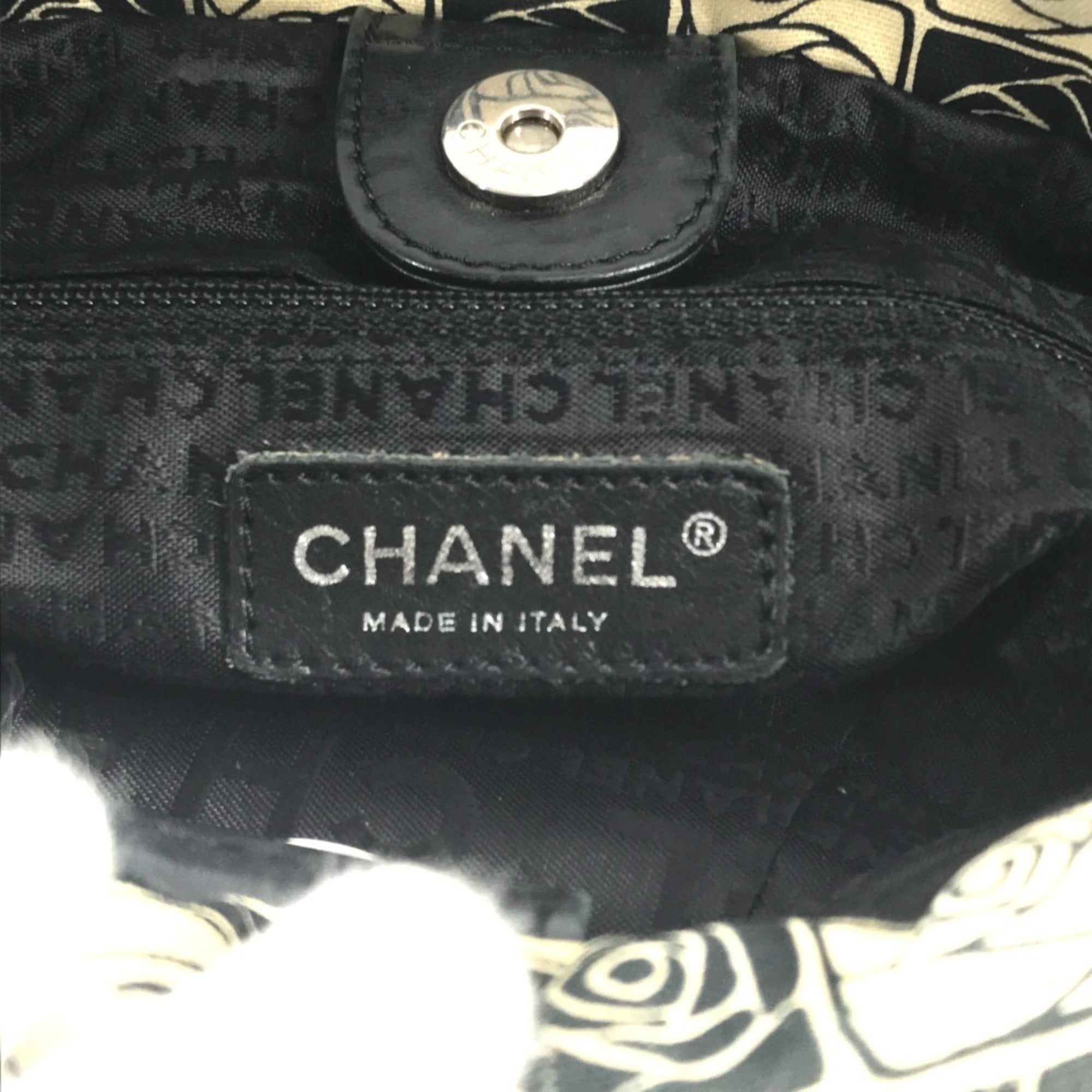 Chanel Camellia Black White Canvas Shoulder Bag Tote Bag (Pre-Owned)