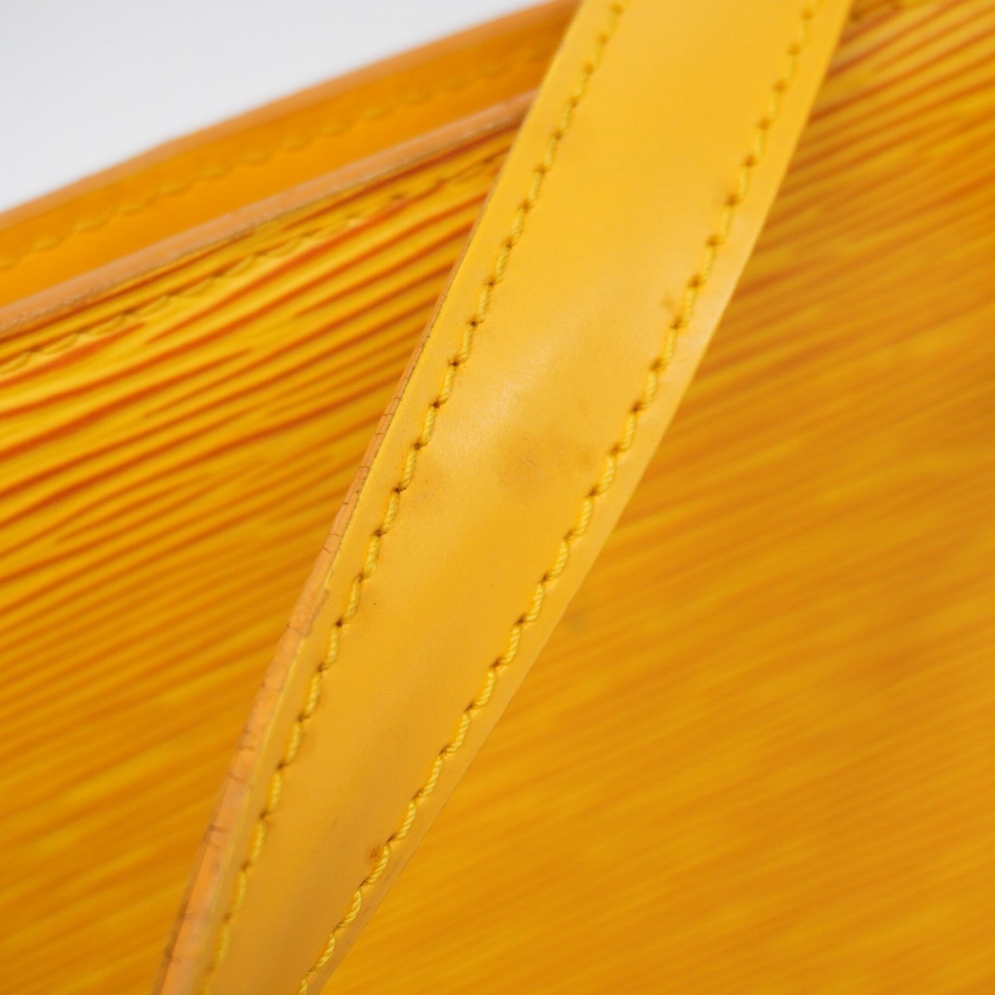 Louis Vuitton Jaune Handbag (Pre-Owned)