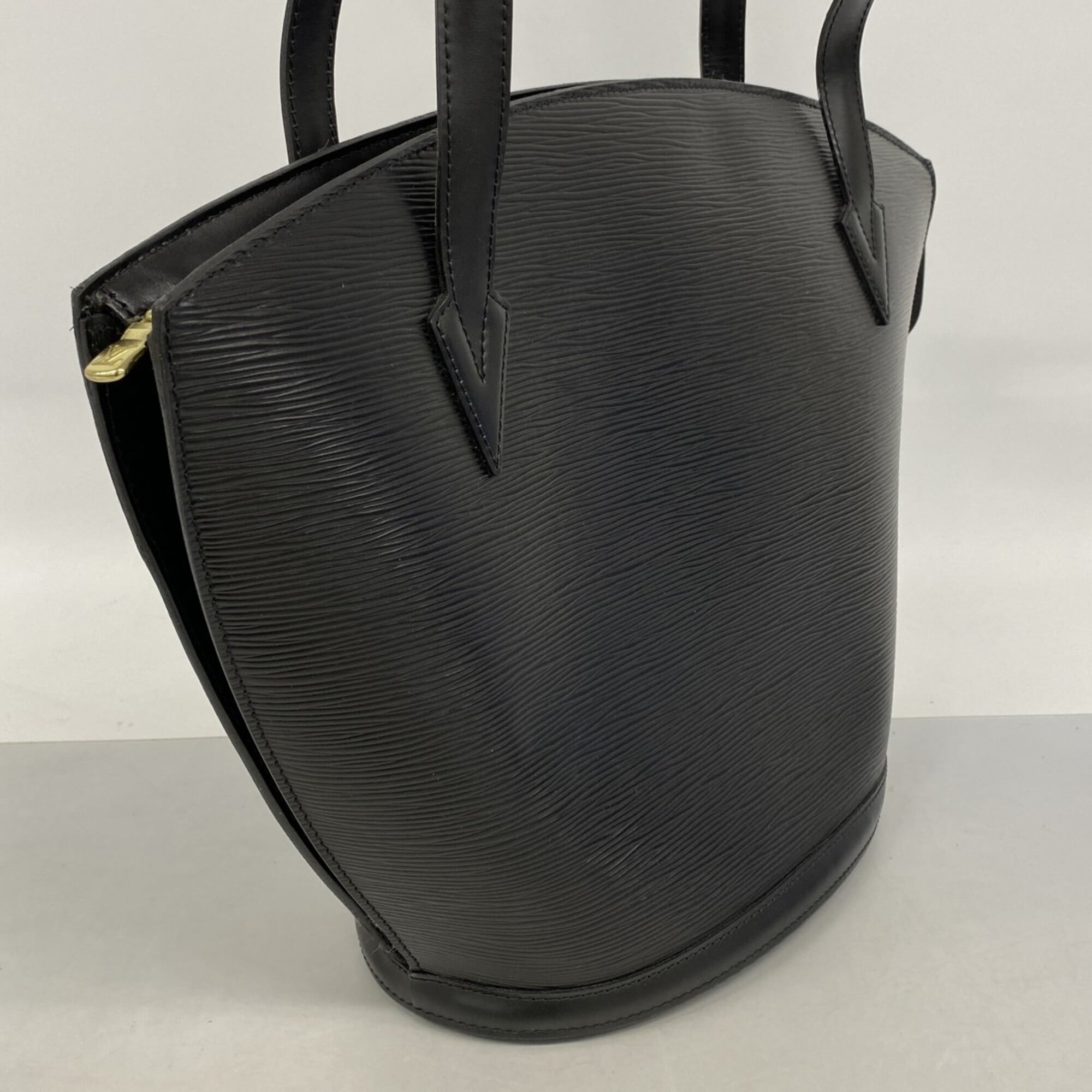 Louis Vuitton Noir Shoulder Bag (Pre-Owned)
