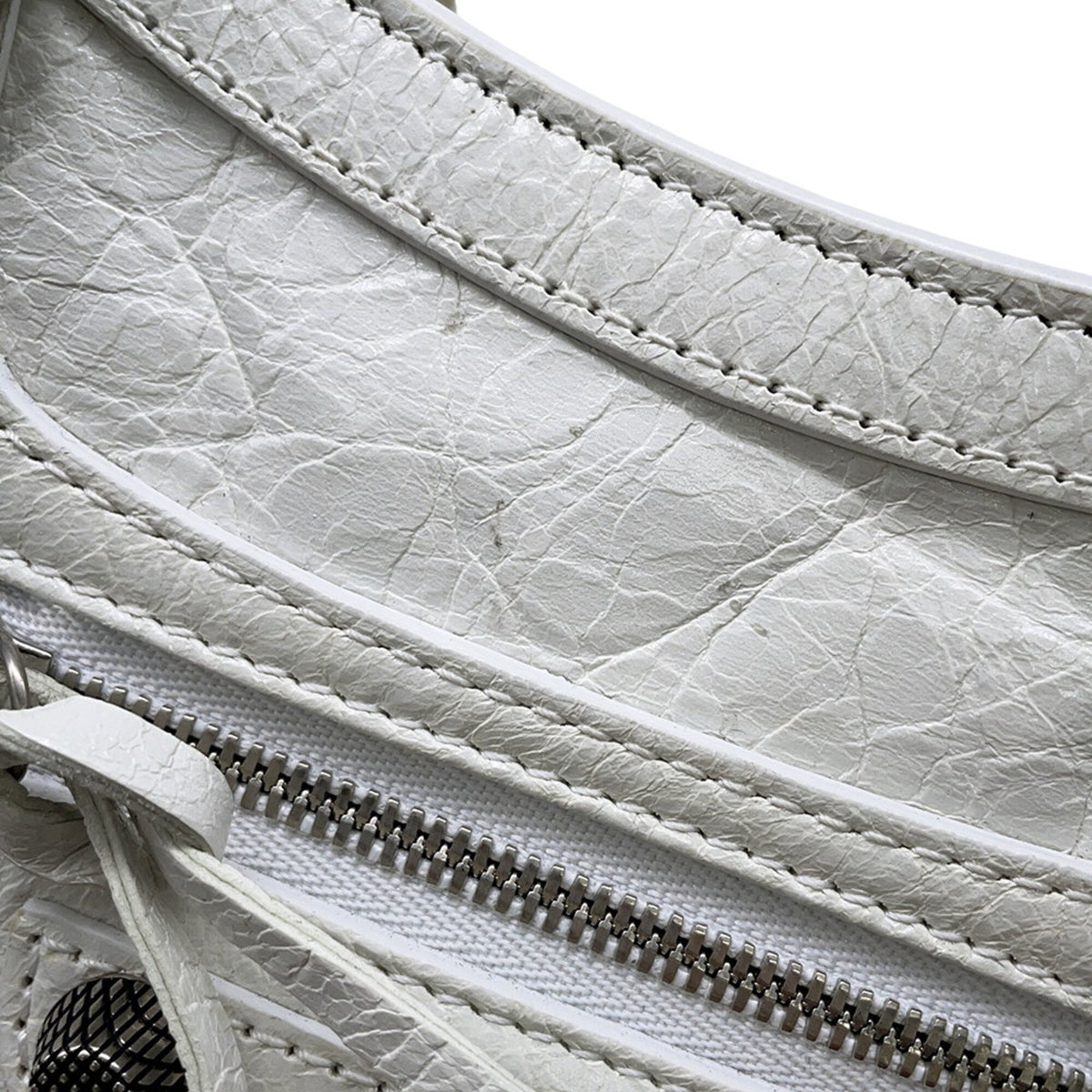 Balenciaga White Leather Handbag (Pre-Owned)