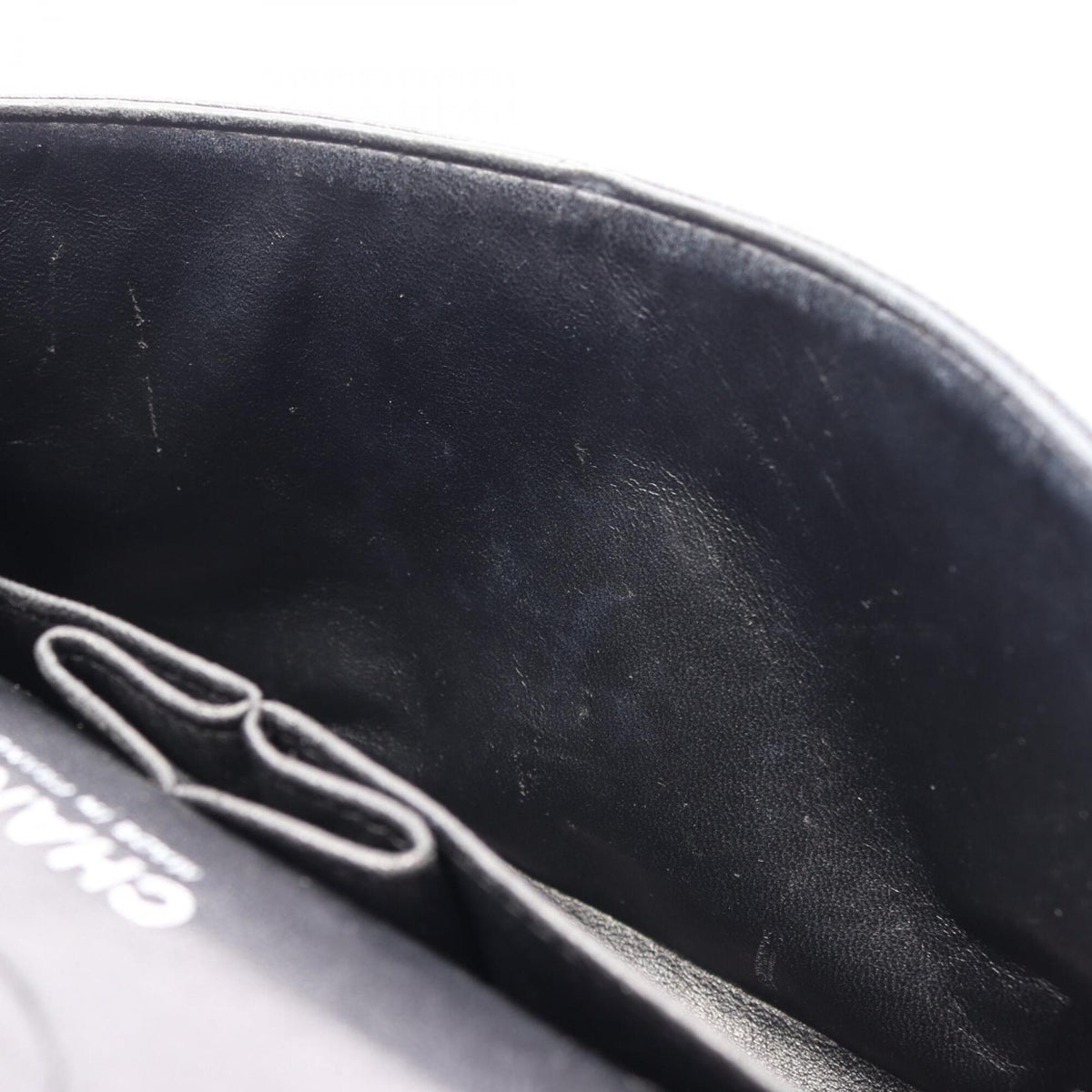 Chanel Black Grained Calfskin Handbag Shoulder Bag (Pre-Owned)
